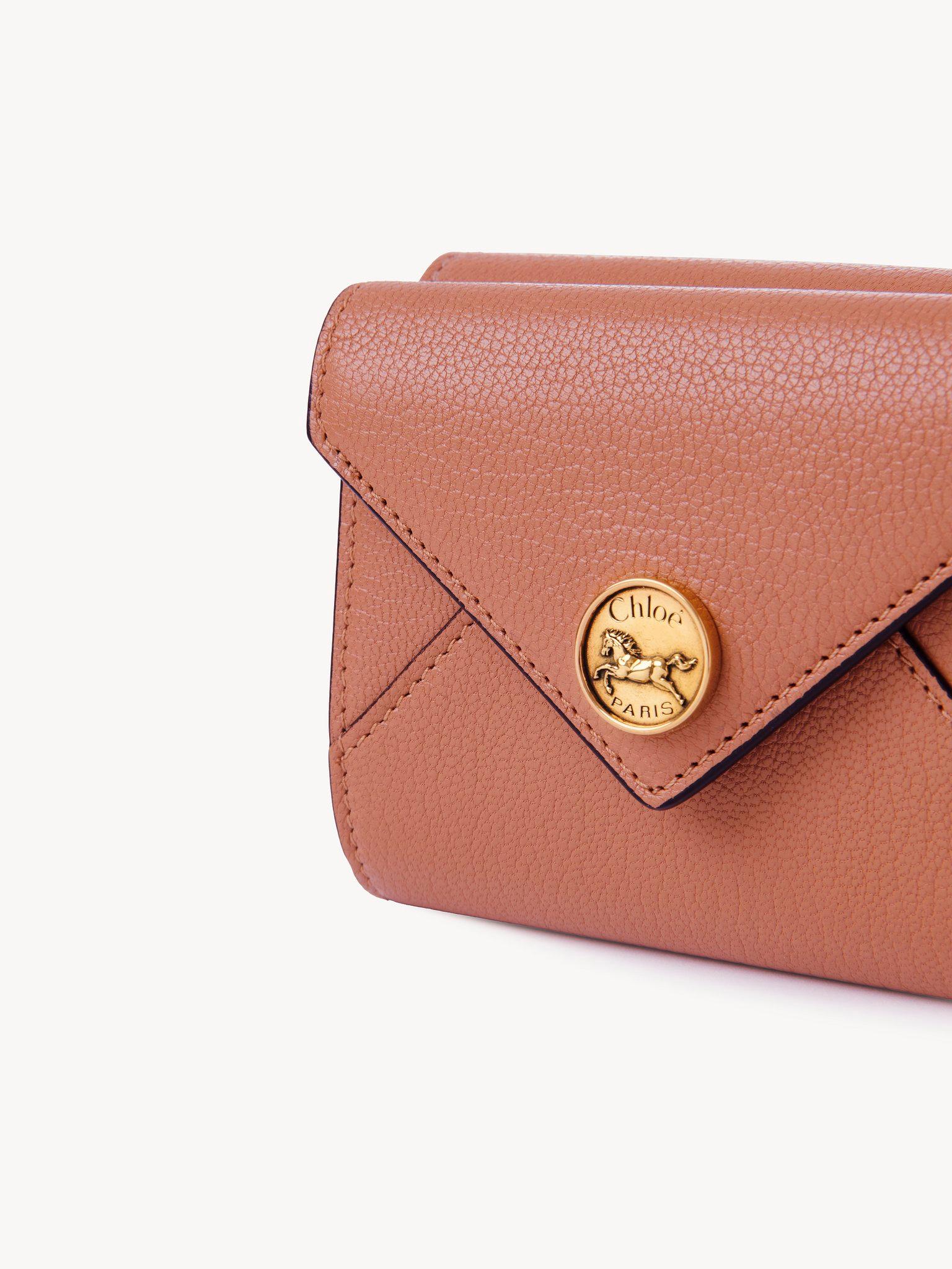 Small Envelope tri-fold in grained leather Product Image