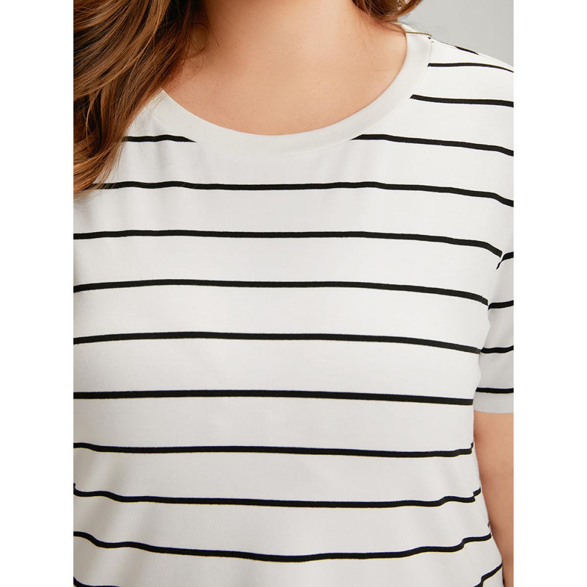 Plus Size Striped Print Round Neck T-shirt White Women Casual Contrast Striped Round Neck Dailywear T-shirts BloomChic 14-16/1X Product Image