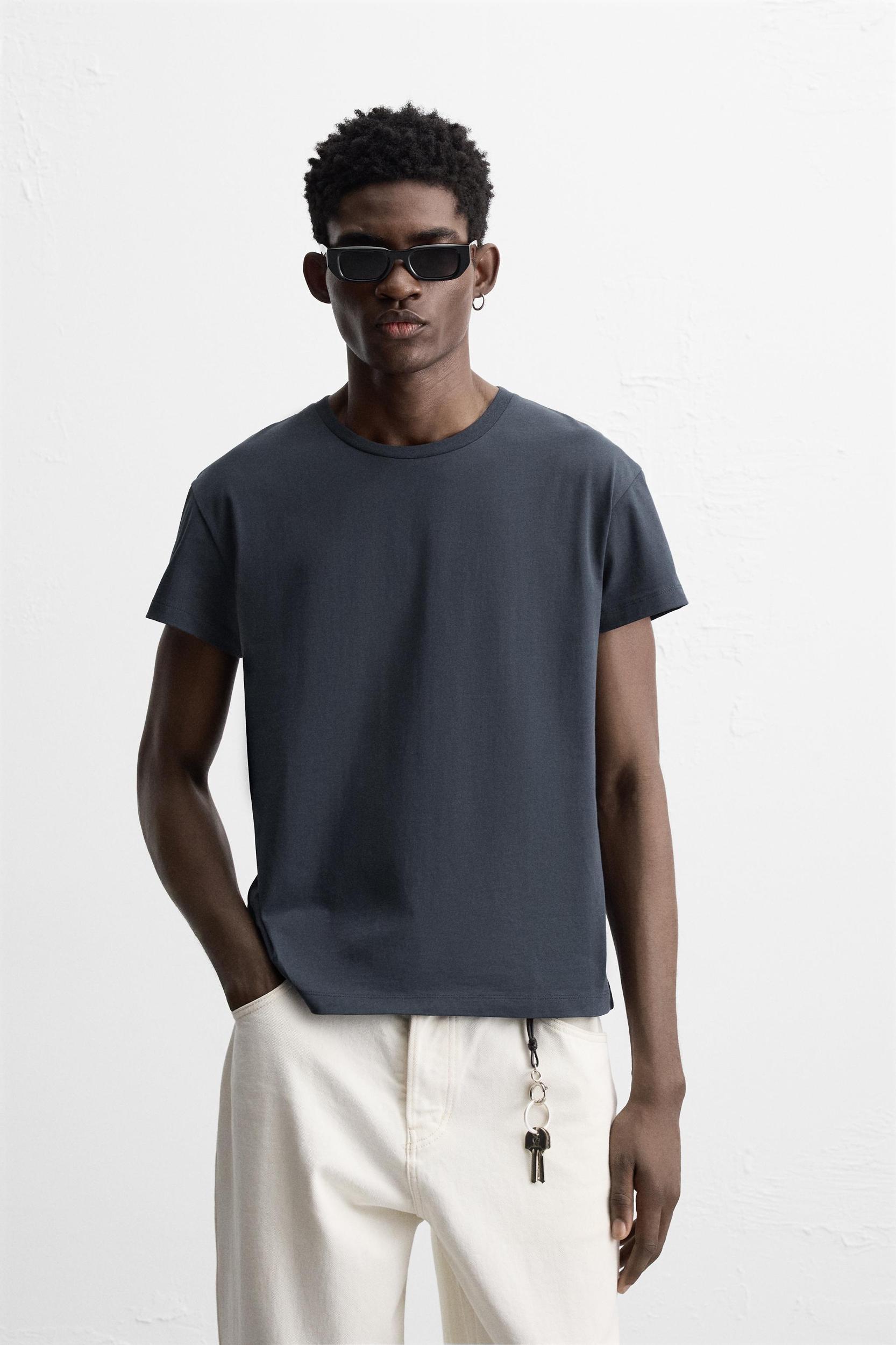 90'S BASIC FIT T-SHIRT Product Image