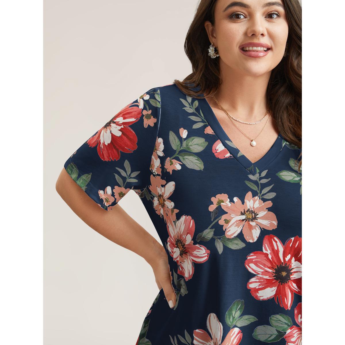 Plus Size Multi-Color Floral Print V-Neck T-Shirt Indigo Women Timeless Non Natural Flowers V-neck Elegant T-shirts BloomChic 12/L Product Image