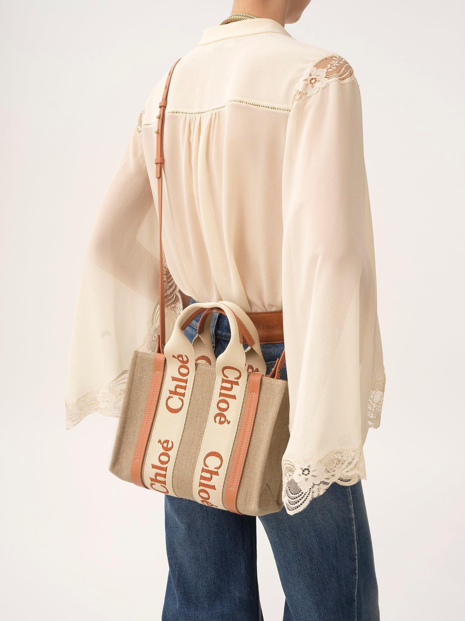 Small Woody tote bag in linen Product Image