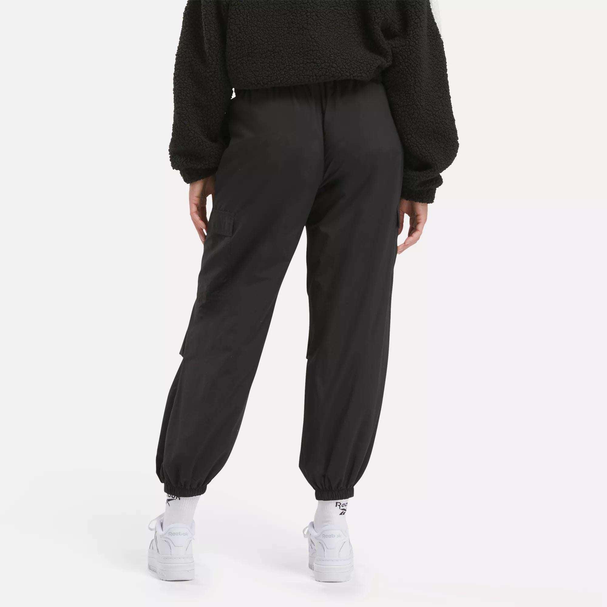 Women's Wardrobe Essentials Cargo Pants Female Product Image