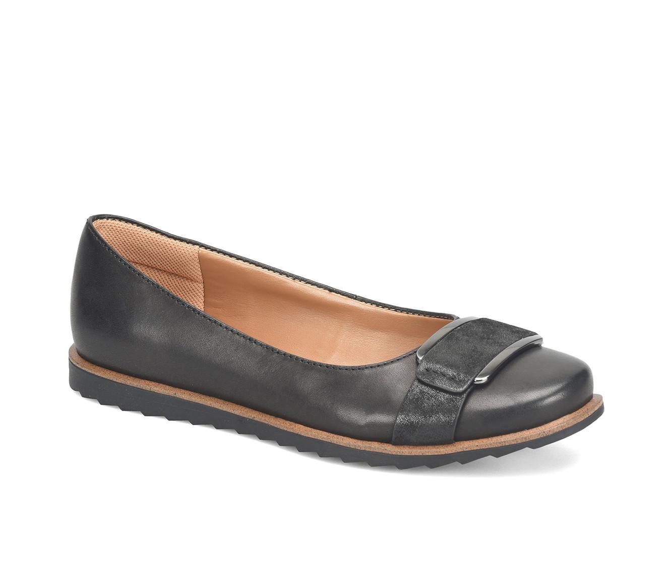 Women's Comfortiva Rhoda Flats Product Image