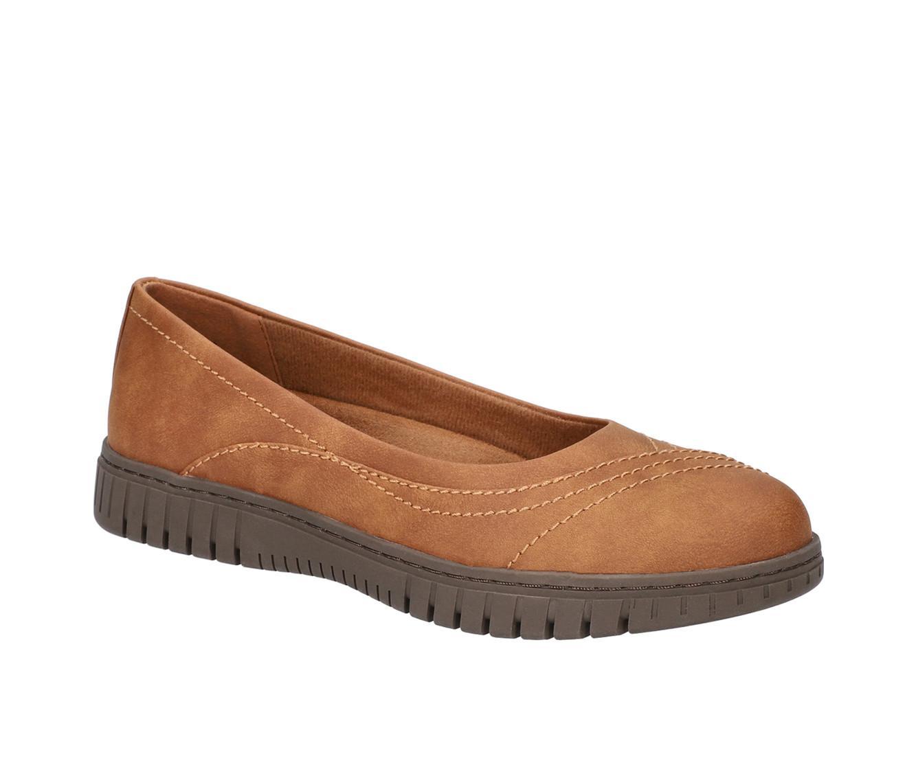 Women's Easy Street Cosma Product Image
