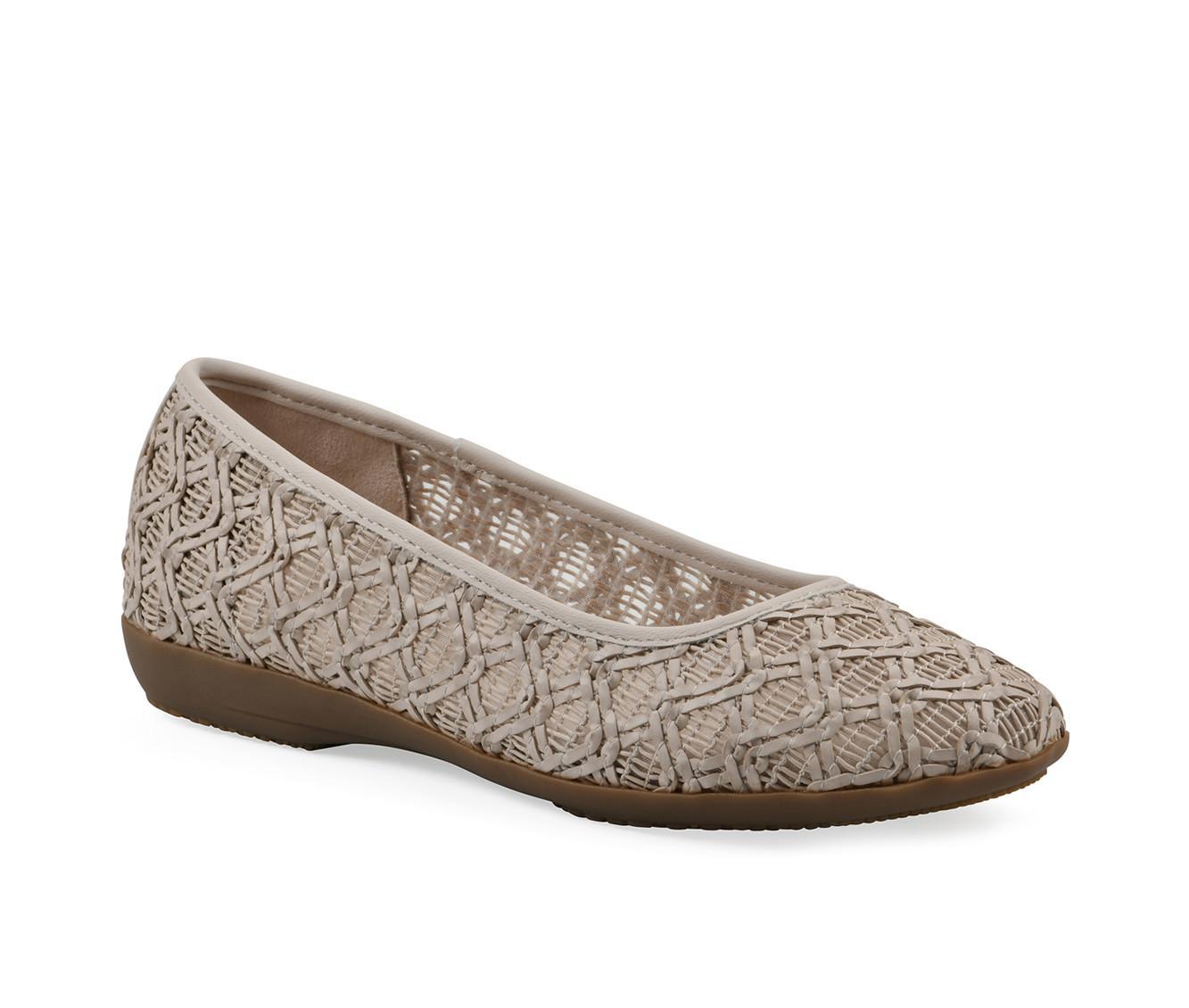 Women's Cliffs by White Mountain Cariann Flats Product Image