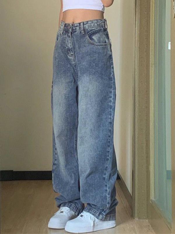 Pocket Design Blue Wash Boyfriend Jeans Product Image