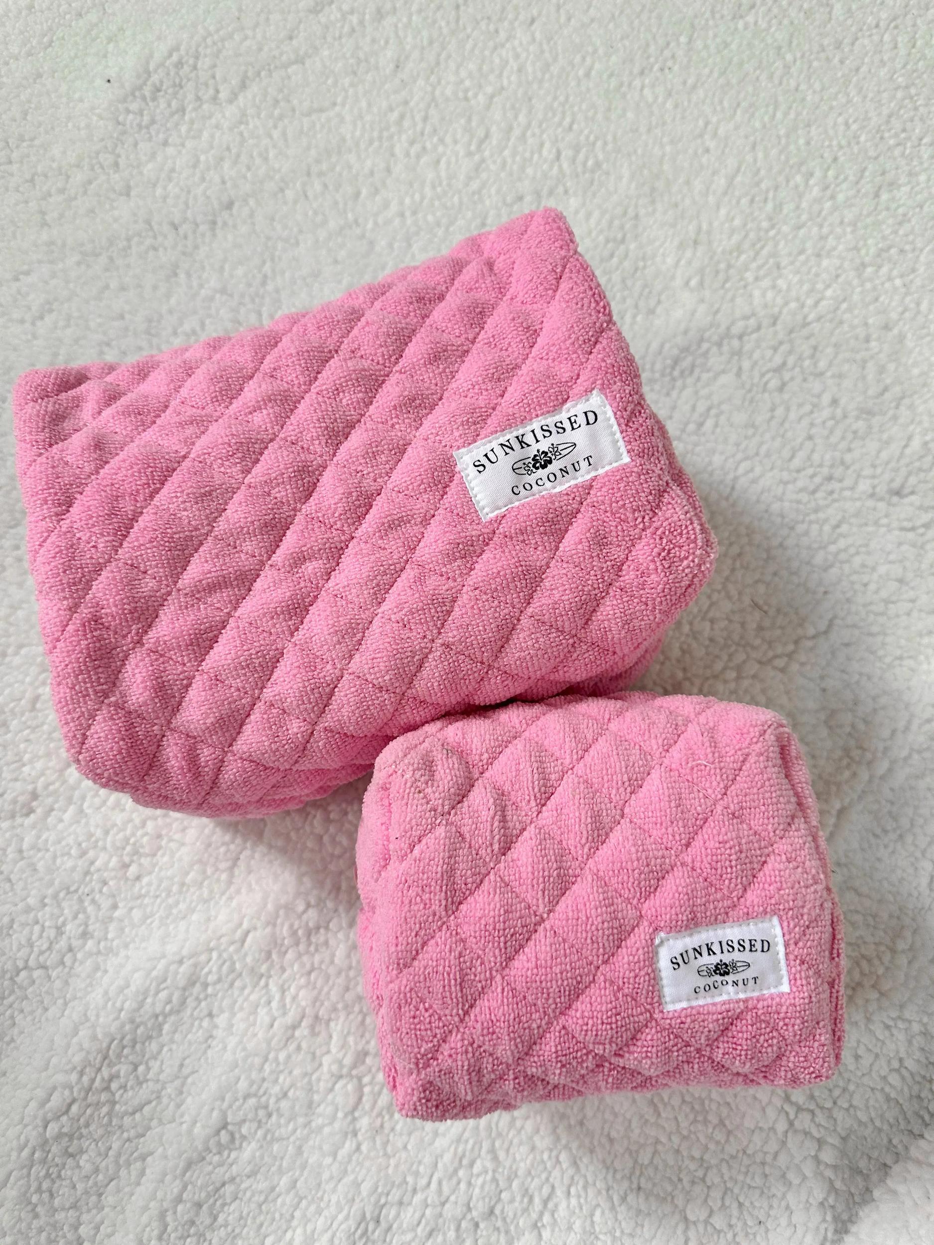 Small Olivia Quilted Handmade Travel Bag Product Image