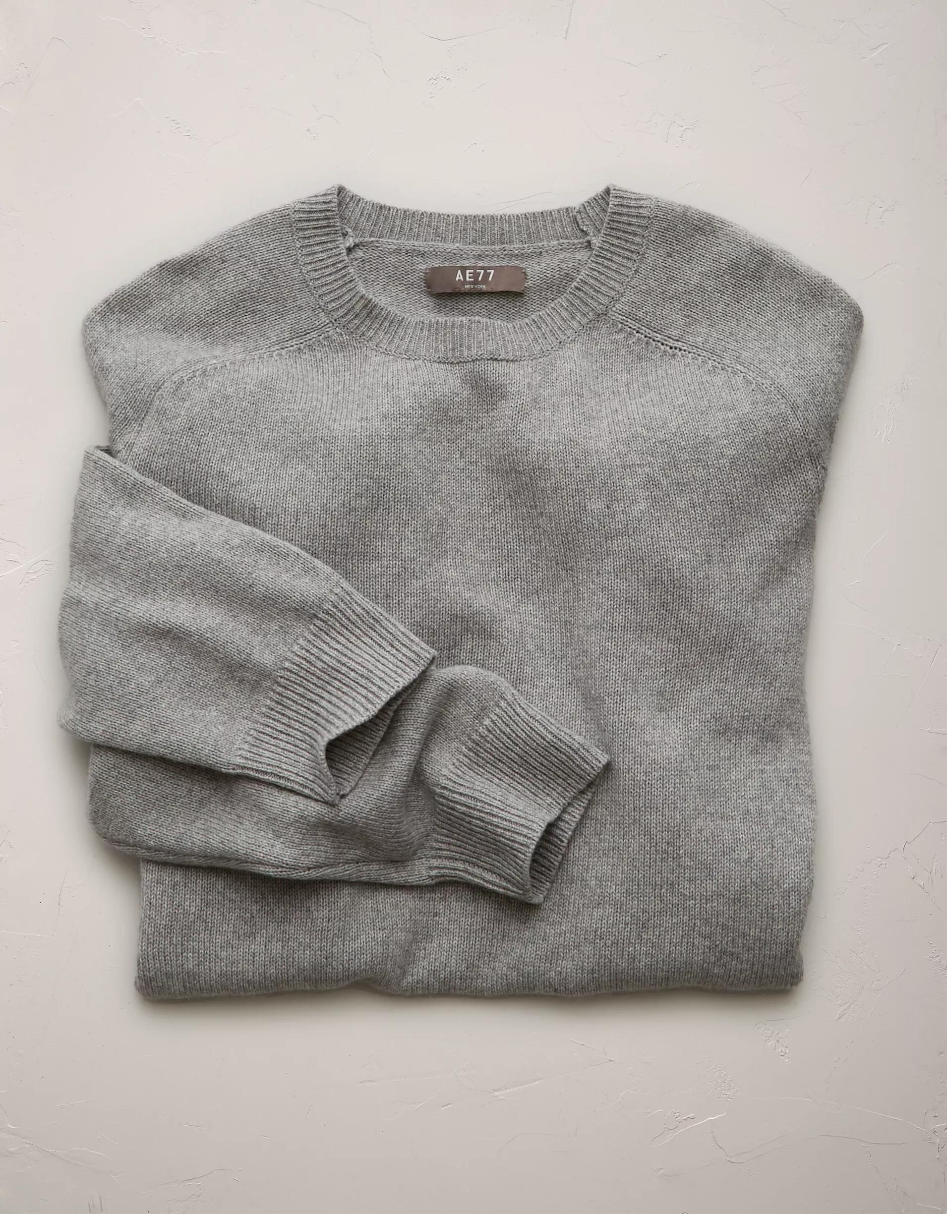 AE77 Premium Cashmere-Blend Crew Neck Sweater Product Image