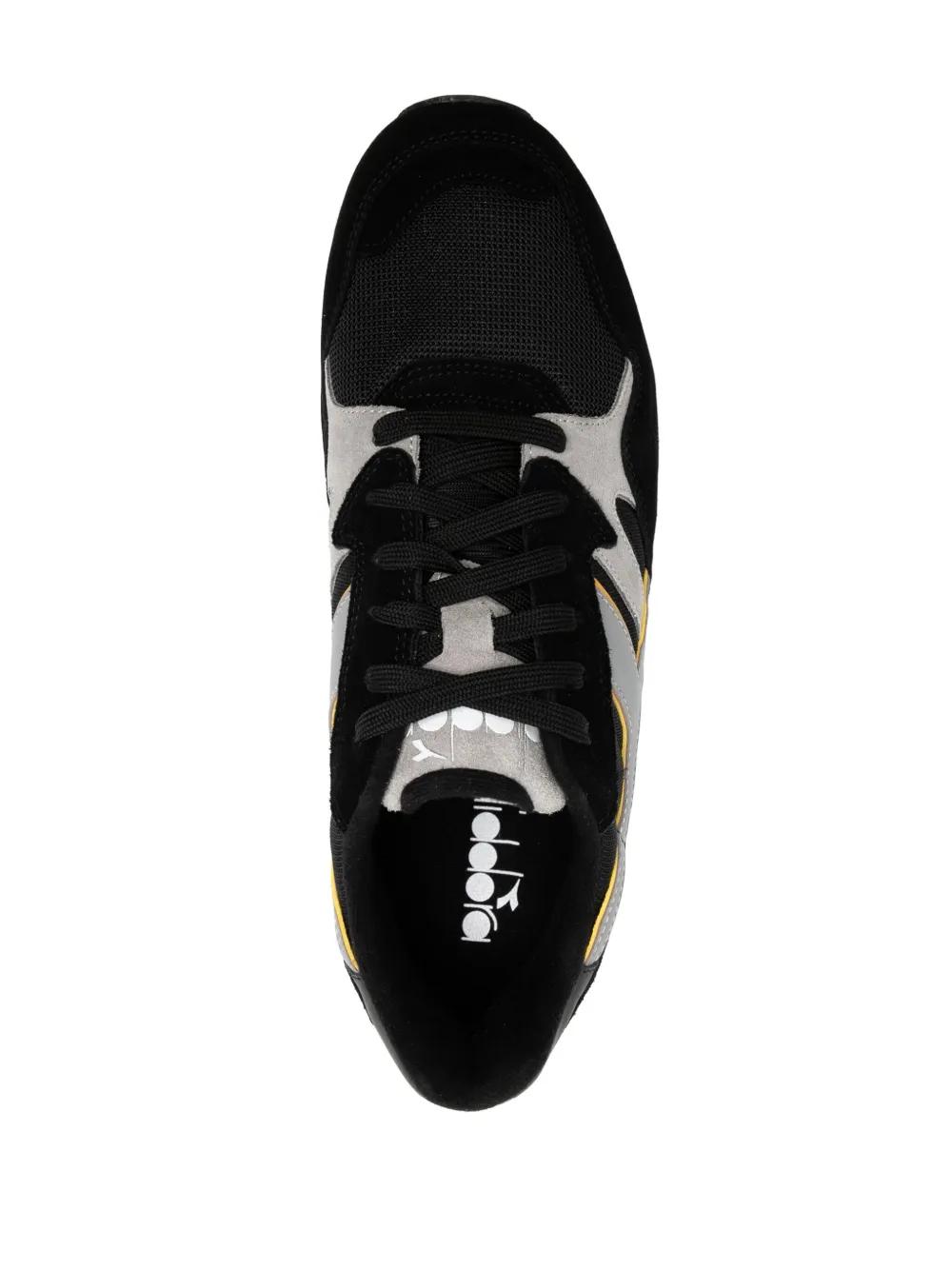 N902 sneakers Product Image