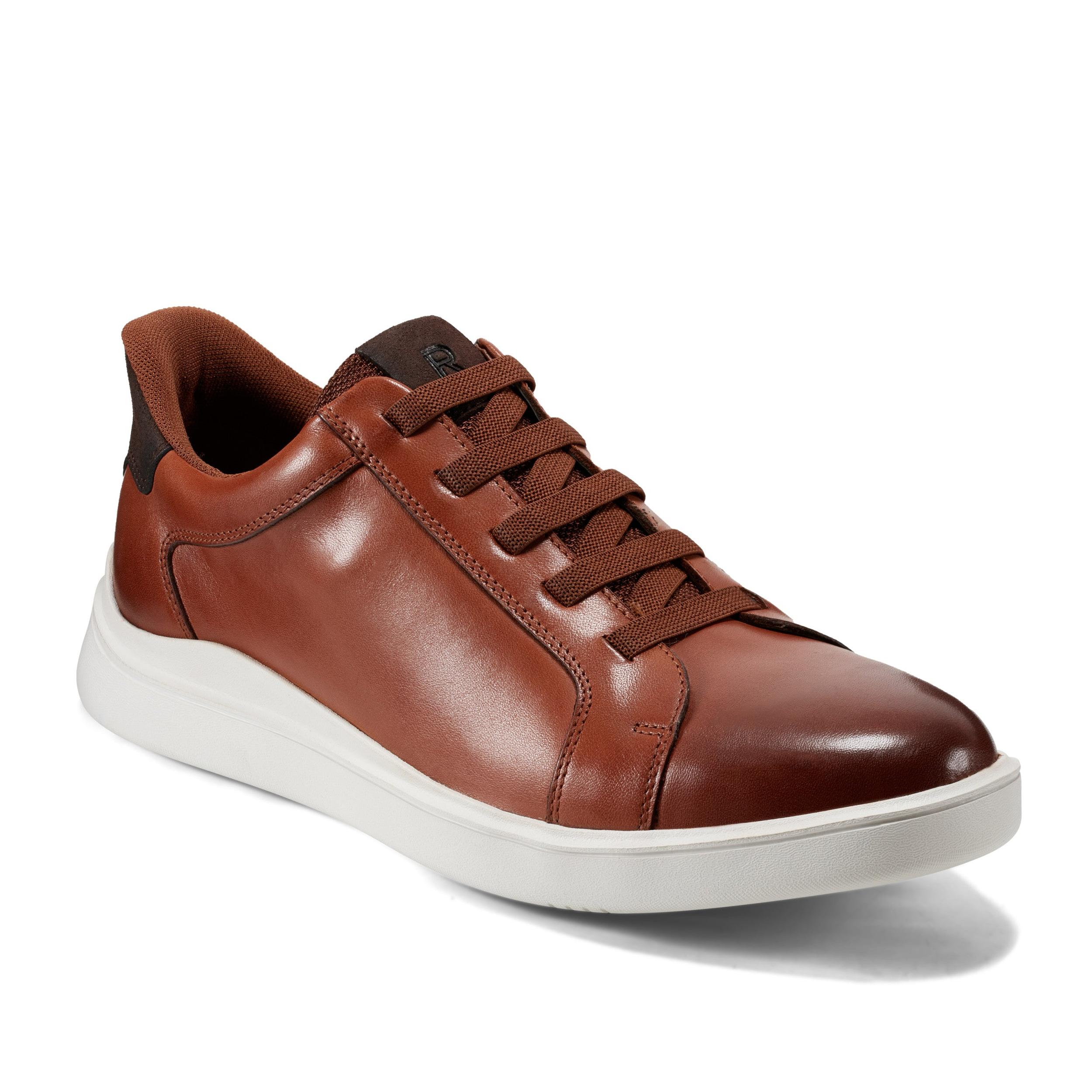Men's Tynnar Step Activated Casual Sneakers Product Image
