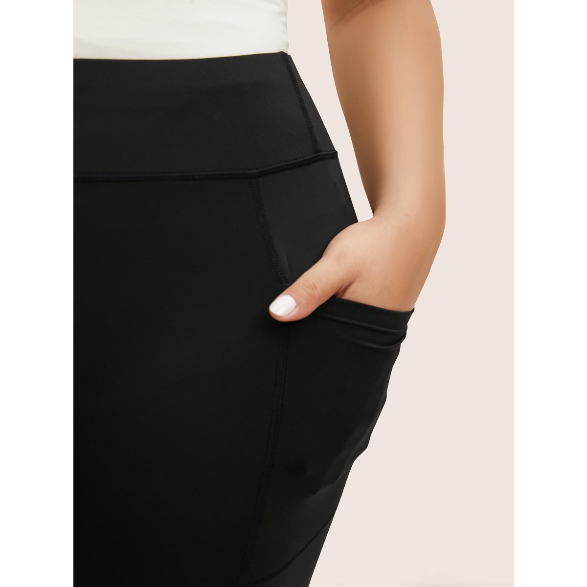 Plus Size High Rise Patched Pocket High Stretch Leggings Women Black Casual High stretch Skinny High Rise Everyday Leggings BloomChic 14-16/1X Product Image