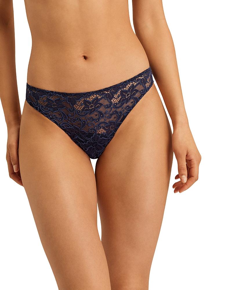 Hanro Luxury Moments Lace Thong Product Image