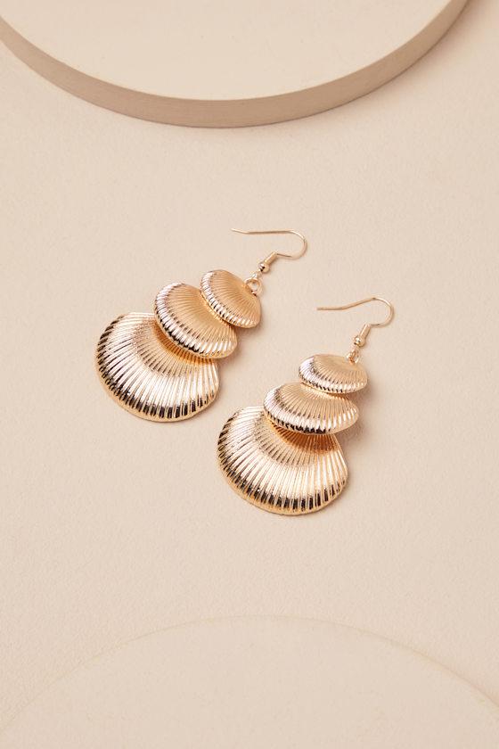 Junonia Gold Seashell Drop Earrings Product Image