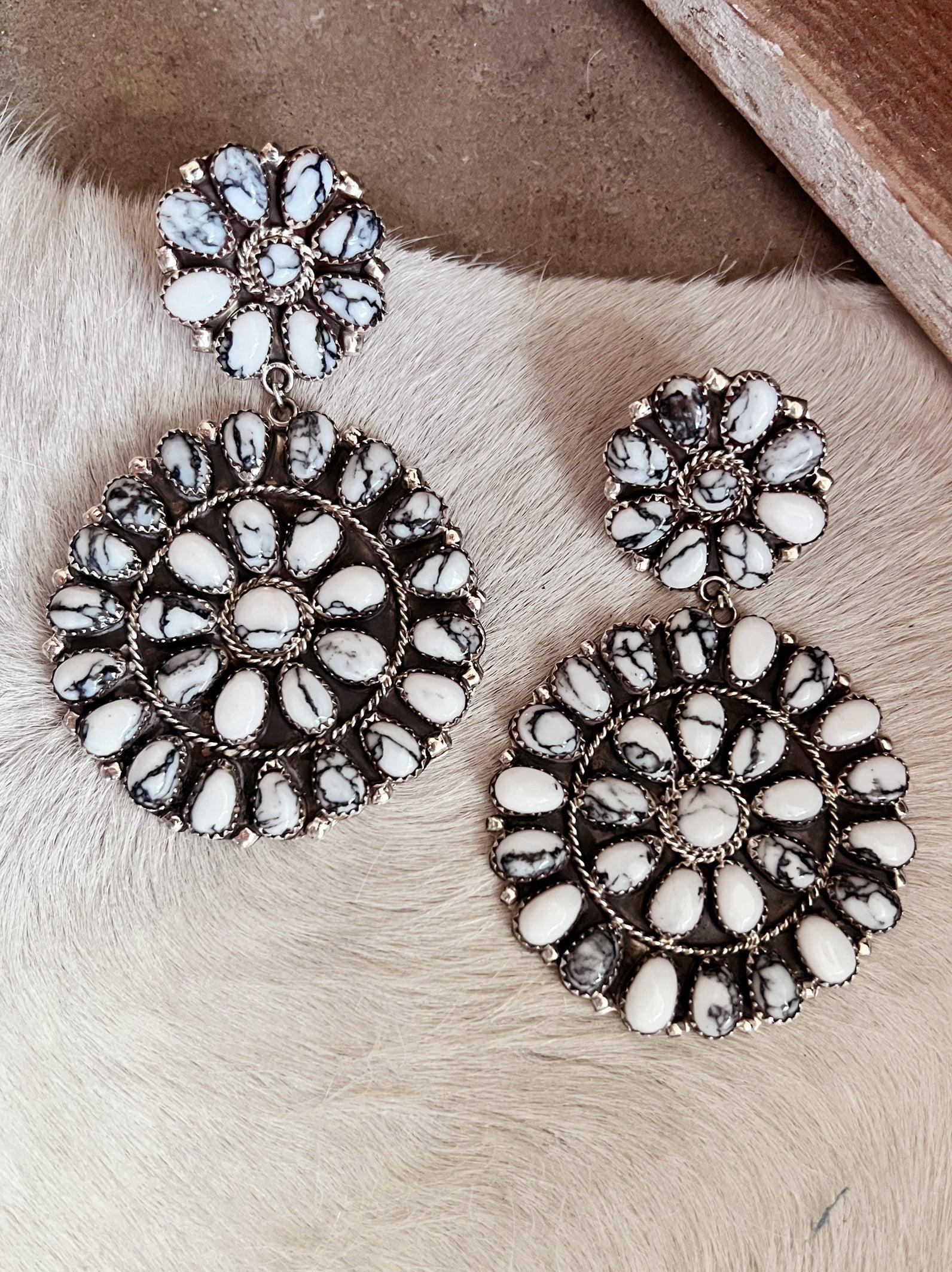 Bilaganna Navajo Sterling Silver Earrings Product Image
