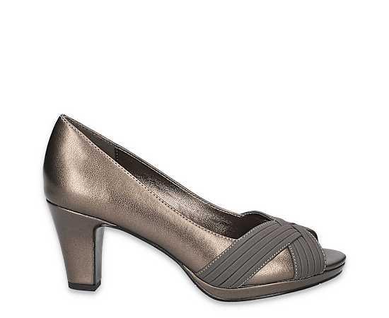 Easy Street Womens Lavish Pump Product Image