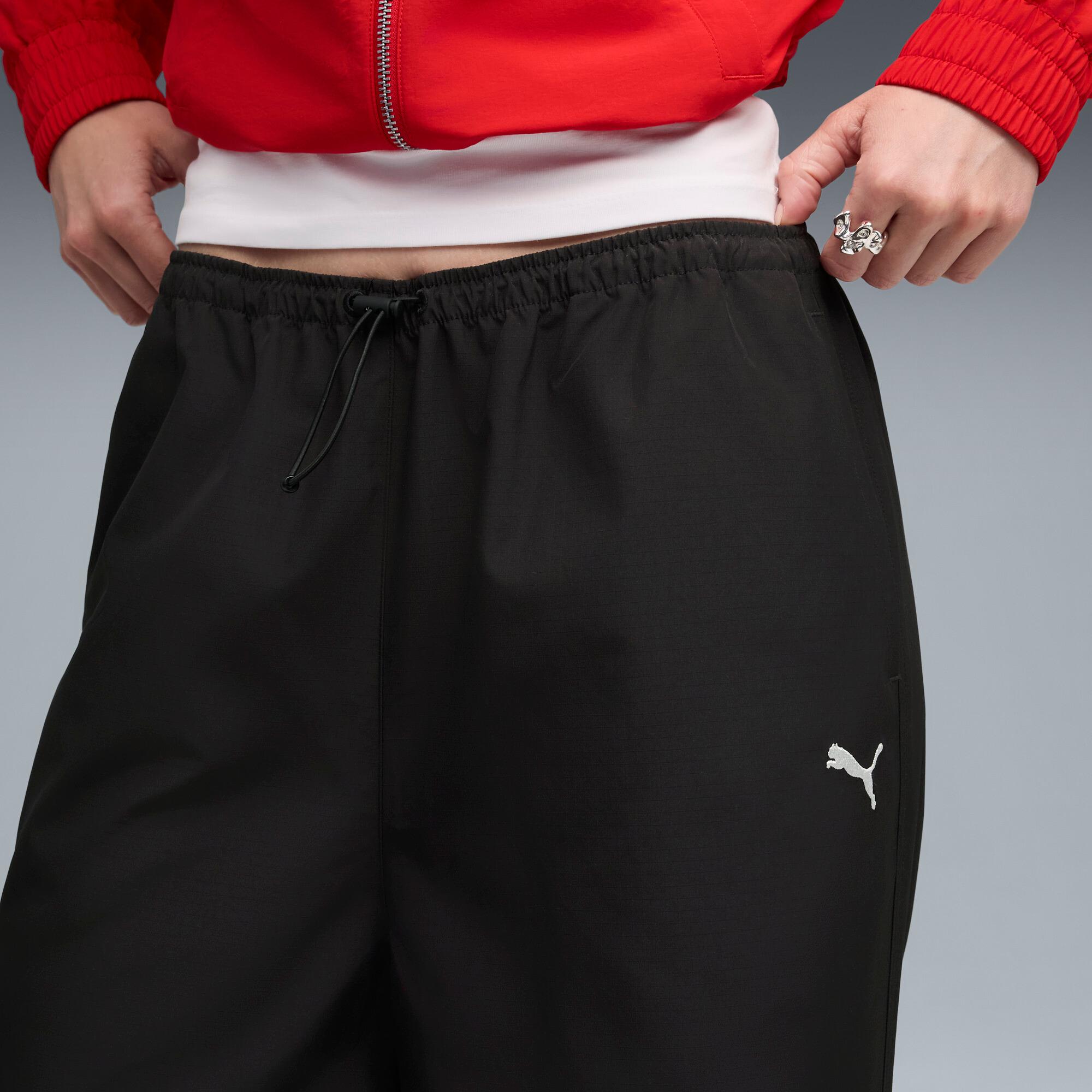 WARDROBE ESS Parachute Pants Women Product Image