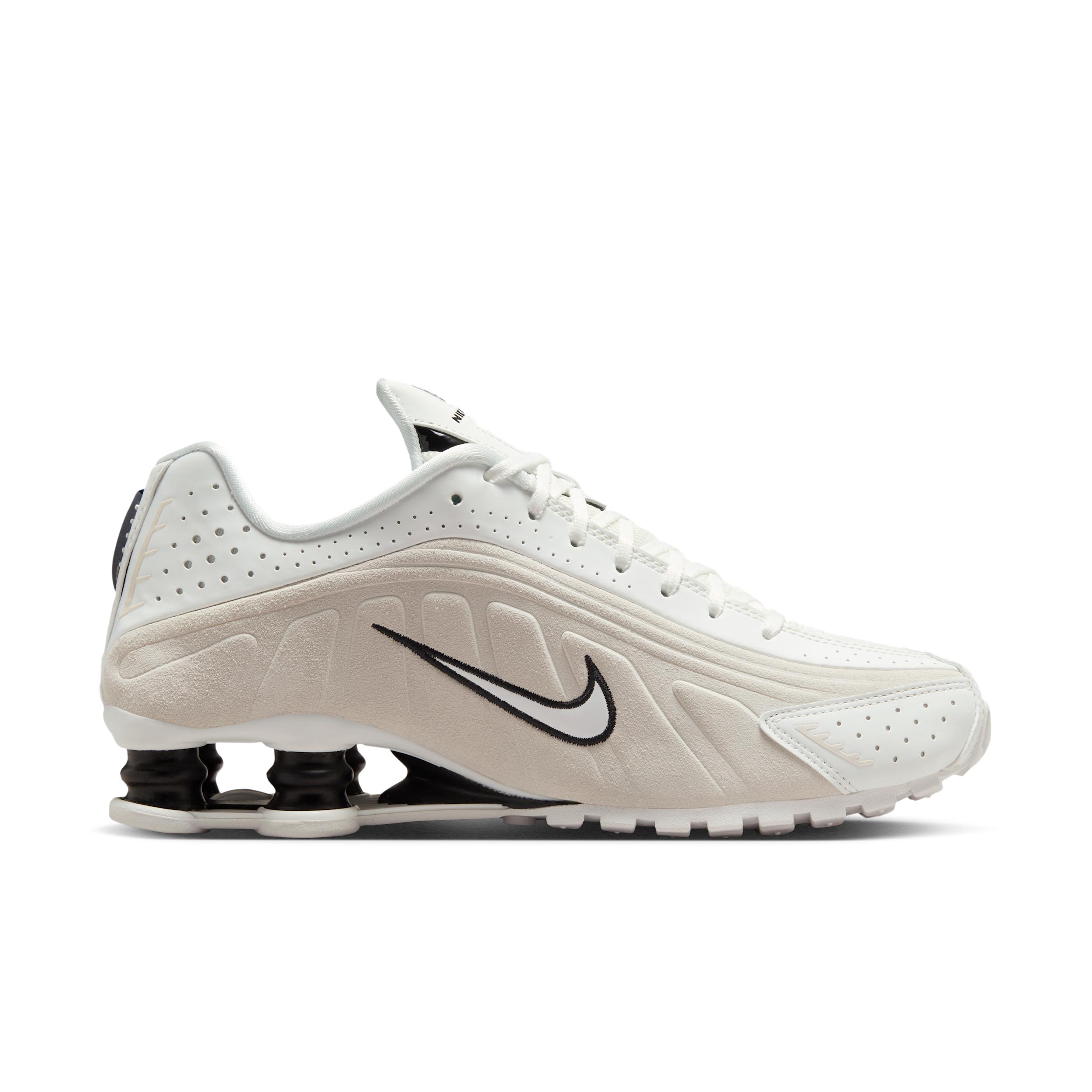 Nike Womens Shox R4 Shoes | HQ7739-100 Product Image