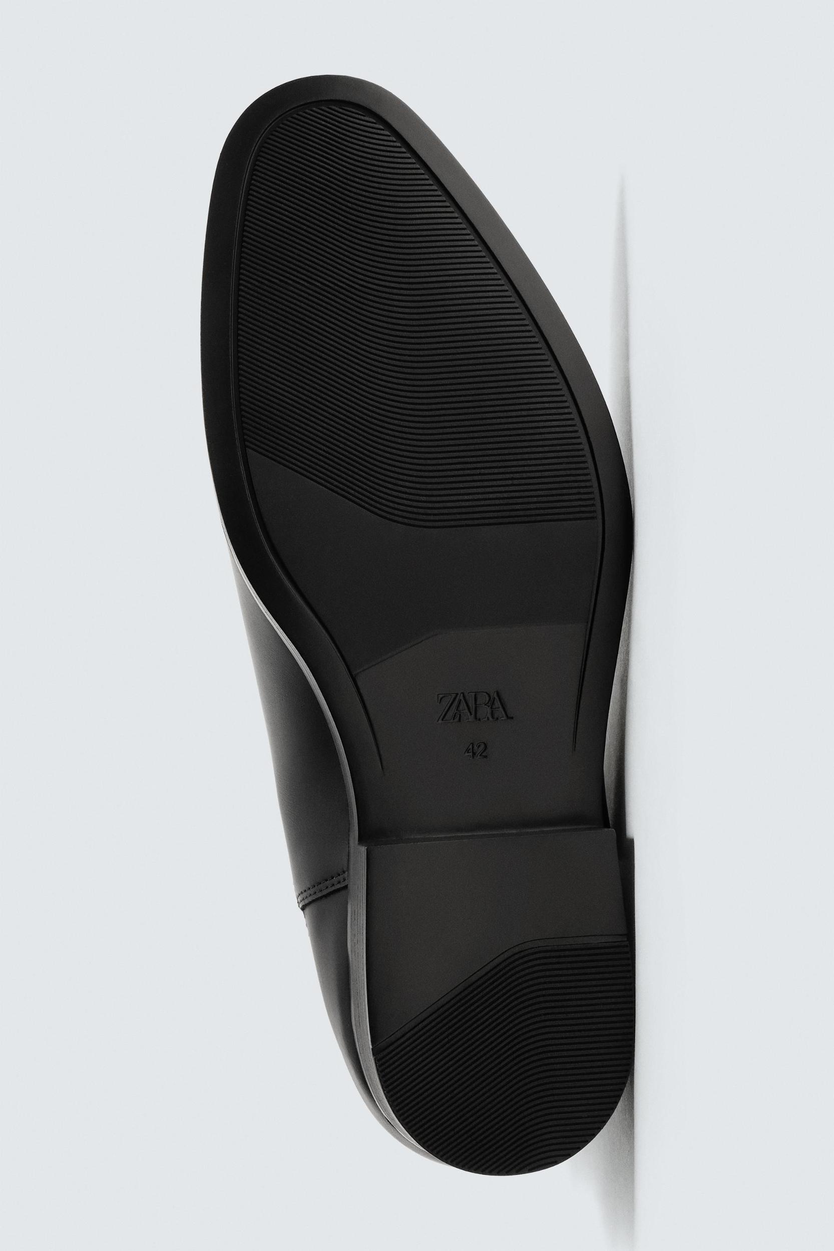 POINTED CHELSEA BOOTS Product Image