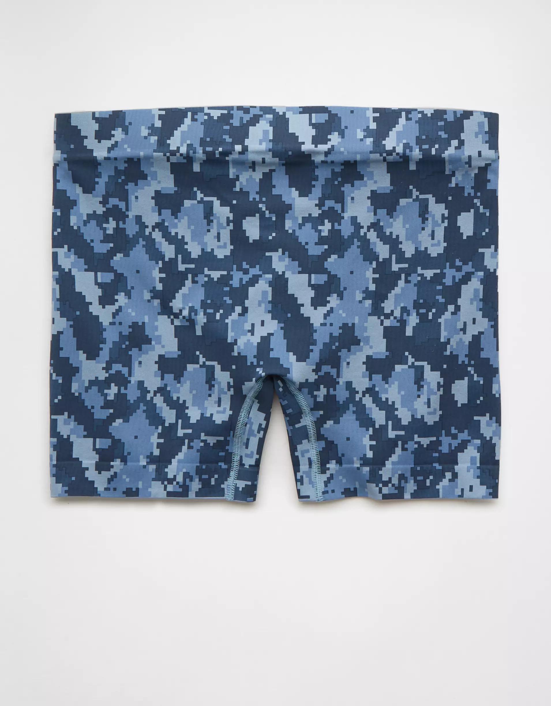 AEO Men's Camo 4.5" StealthMode Boxer Brief Product Image