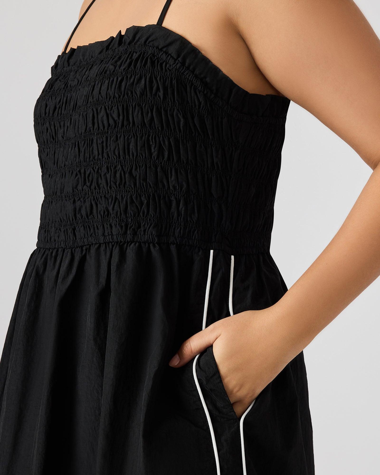 KIT DRESS BLACK/WHITE Female Product Image