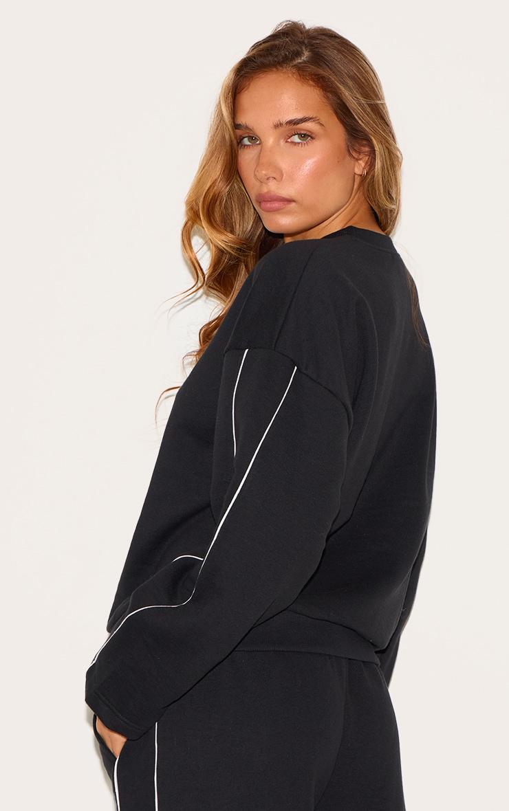 Black Contrast Piping Detail Sweatshirt Product Image