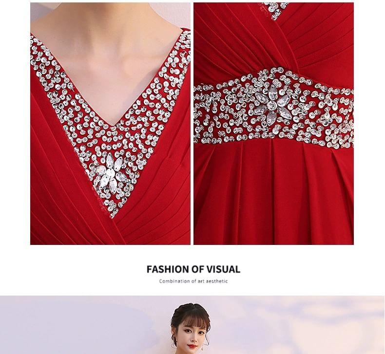 3/4-Sleeve V-Neck Lace Panel Maxi A-Line Dress Product Image