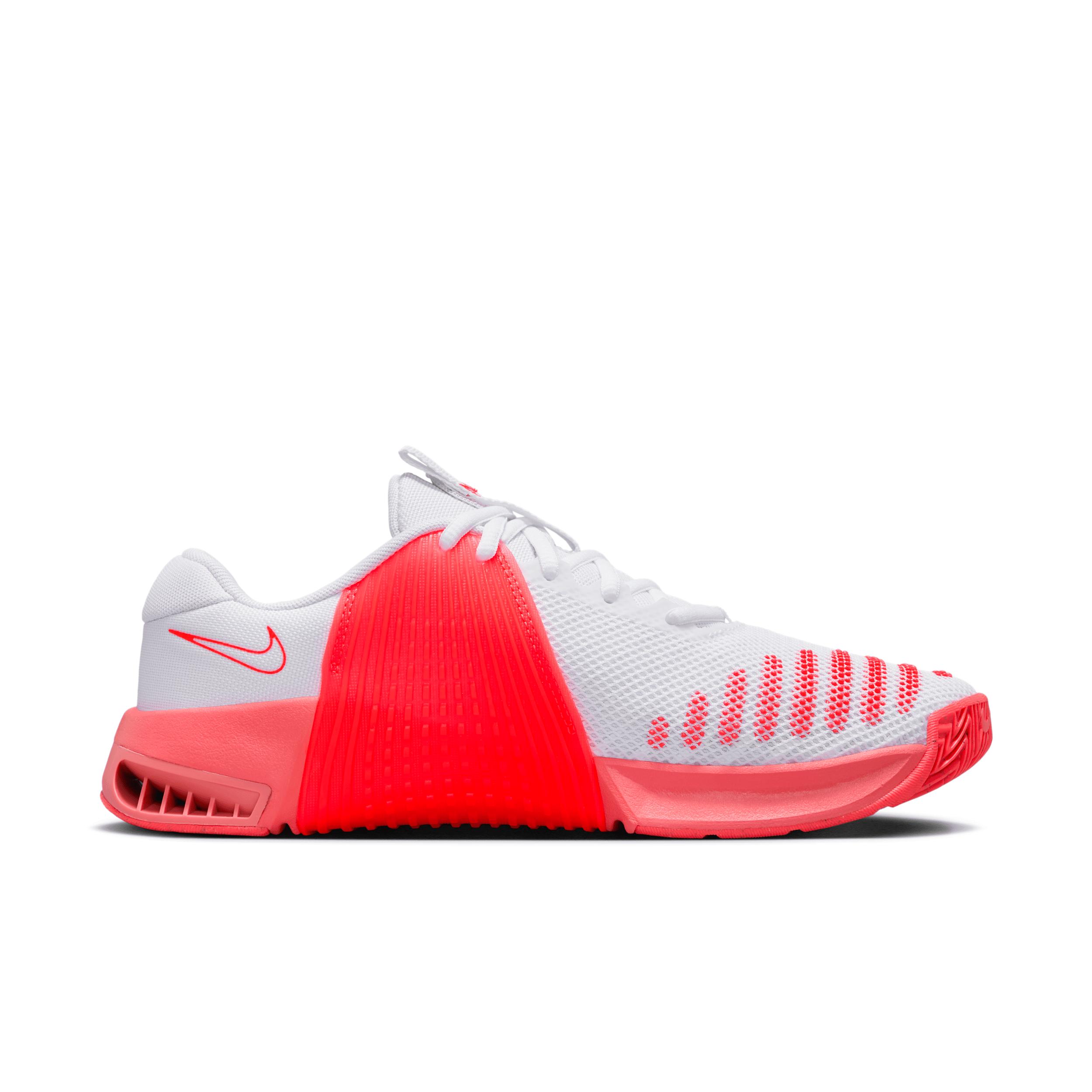 Nike Womens Metcon 9 Training Shoes in White/Bright Crimson/Magic Ember Product Image