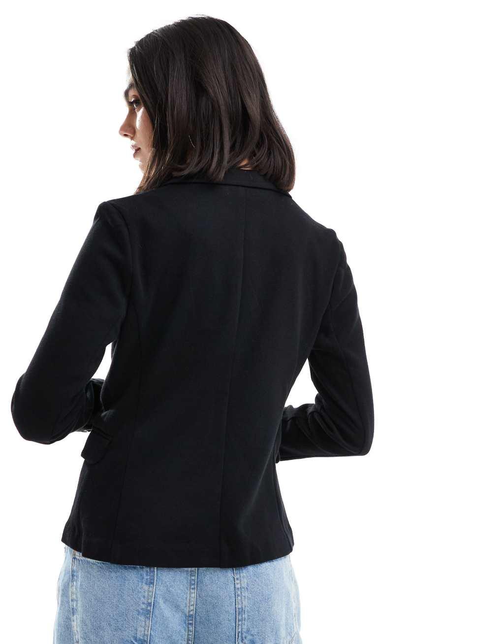Vero Moda fitted jersey blazer in black Product Image