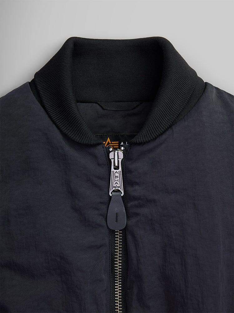 WOMEN'S SHORT CINCHED WAIST JACKET - BLACK / M Product Image