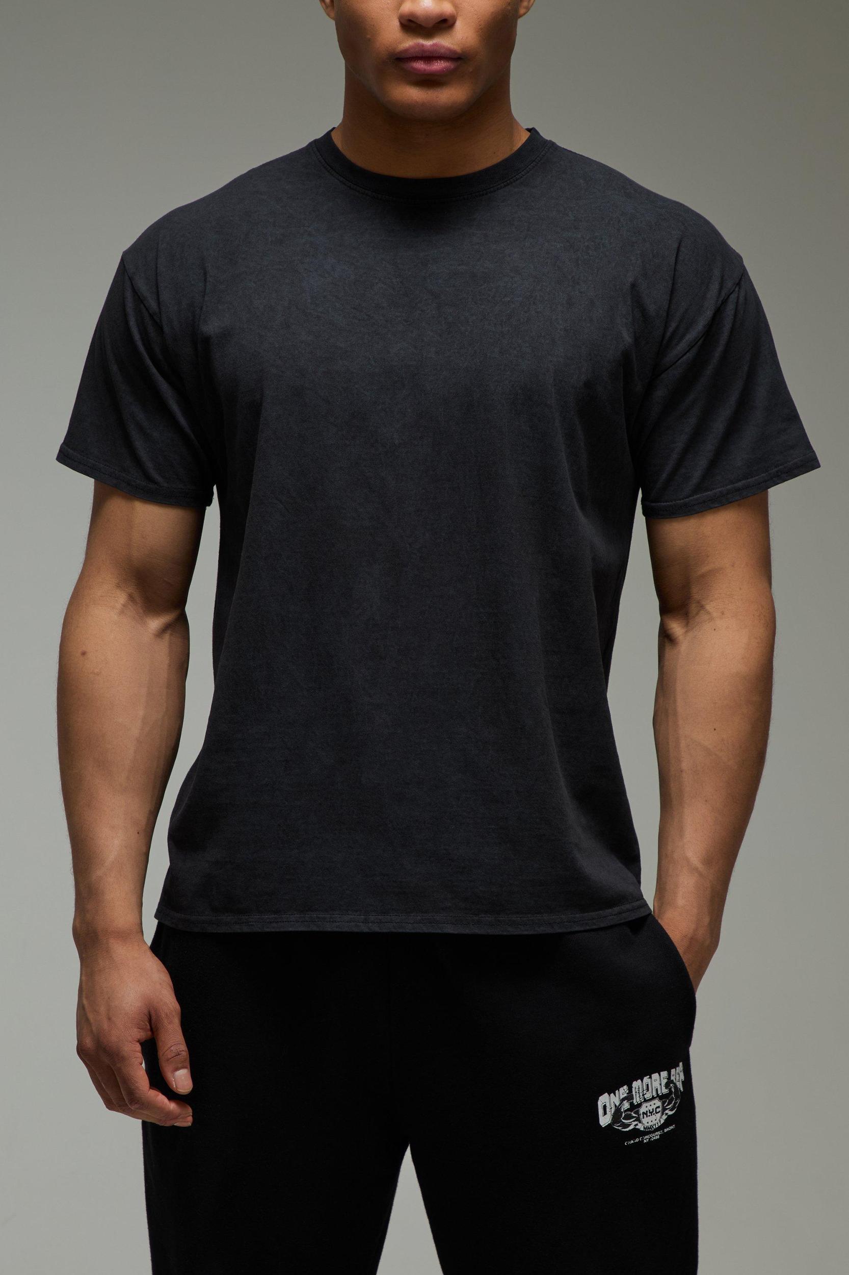 Man Active Washed Athletics Oversized T-shirt | boohooMAN USA Product Image