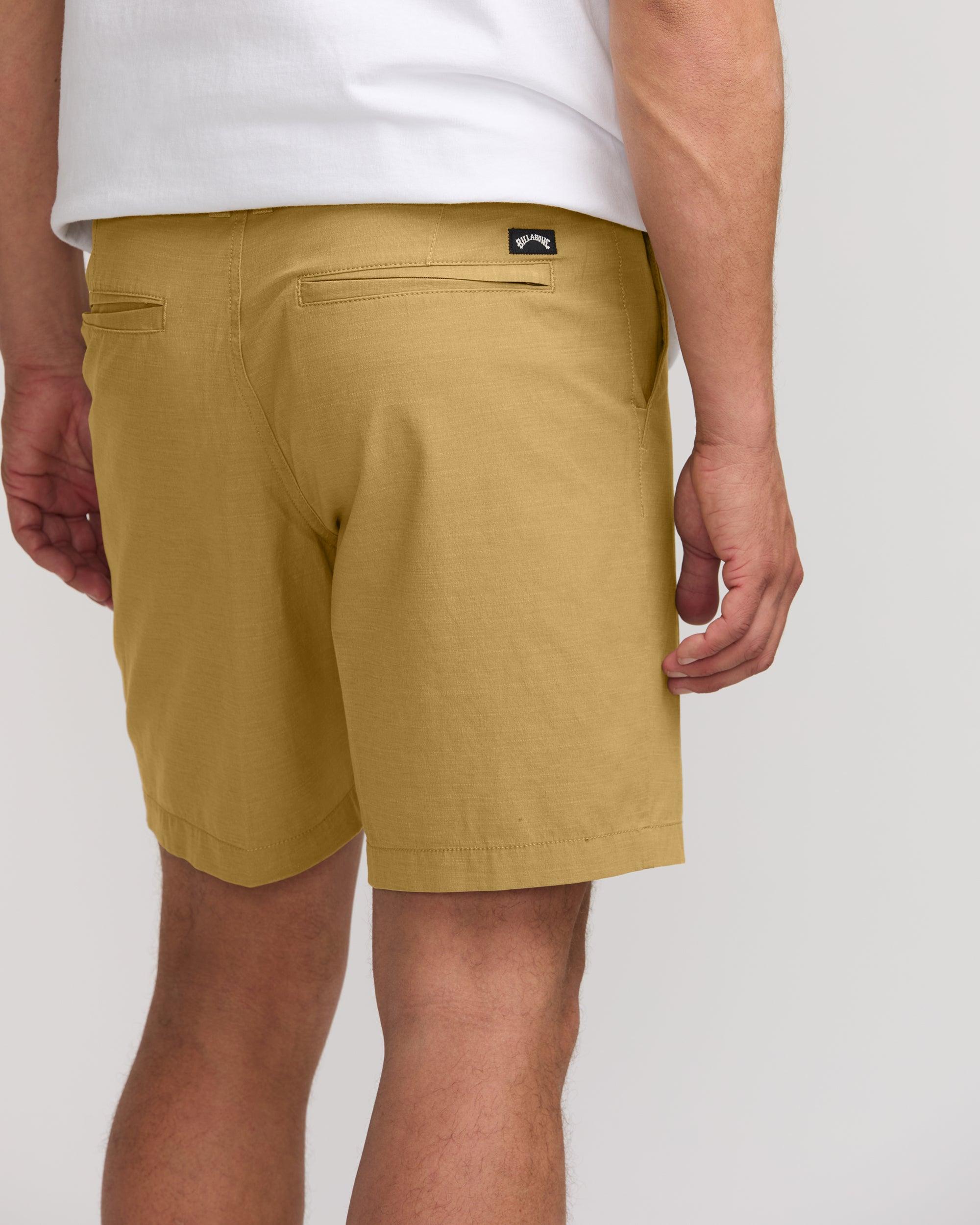 Crossfire Wave Wash Submersible 18" Hybrid Shorts - Khaki Male Product Image