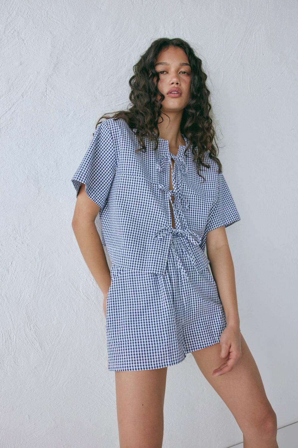 The Sea & I Shorts Navy Product Image