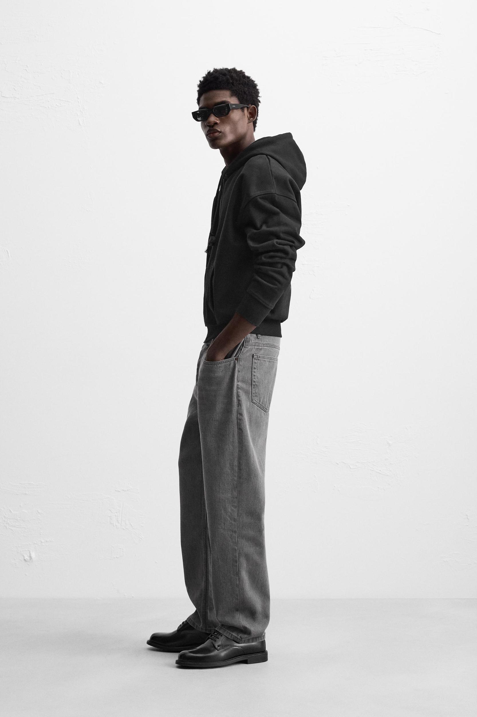 HEAVYWEIGHT ZIP-UP SWEATSHIRT Product Image