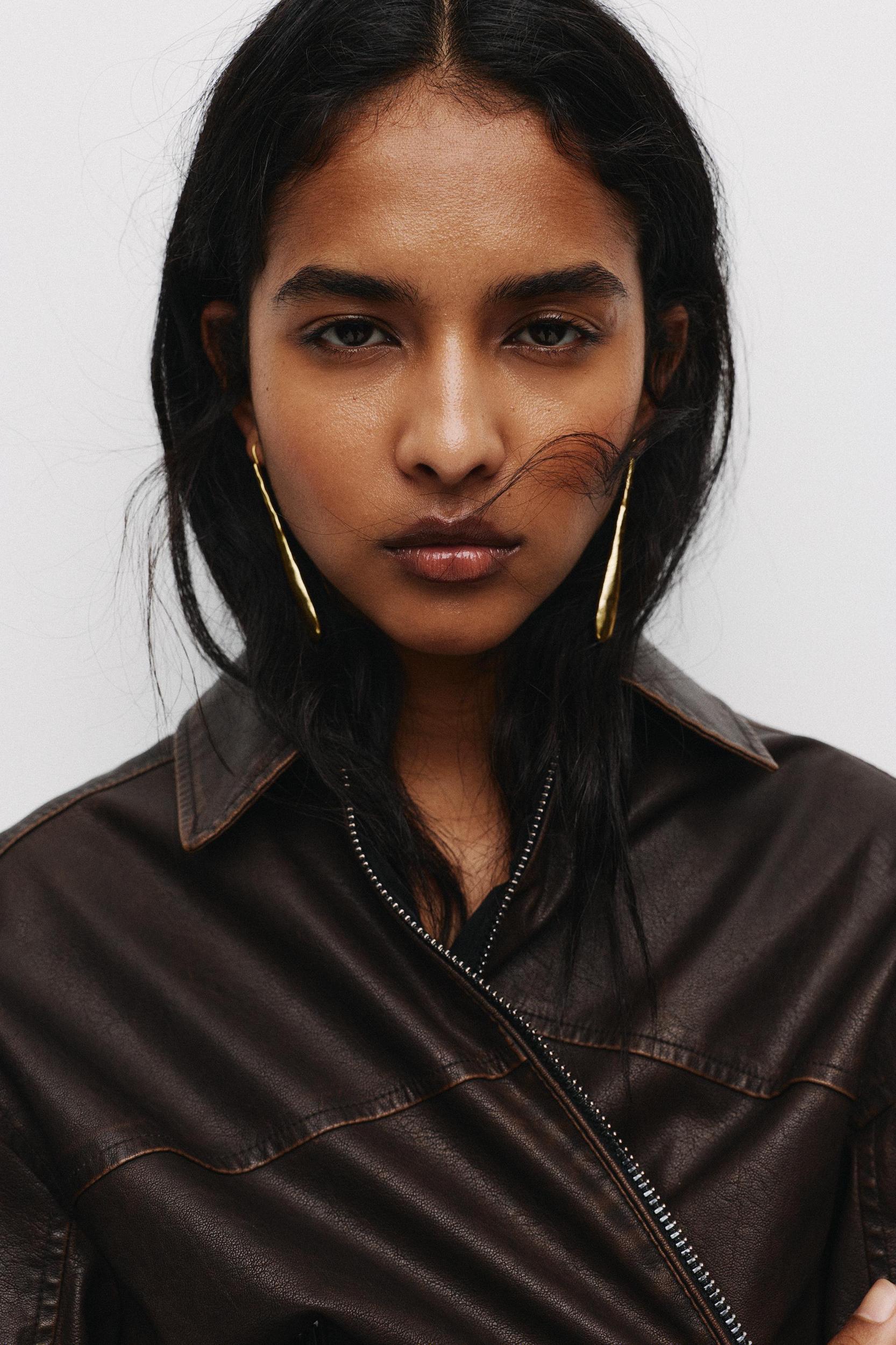 Long teardrop earrings Product Image