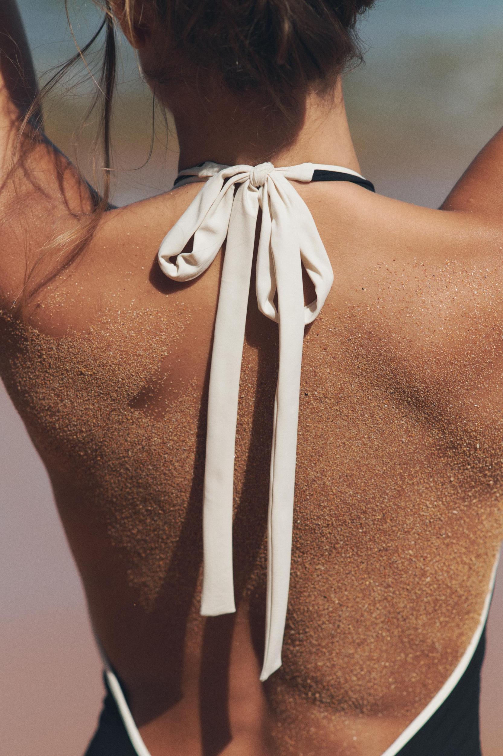 CONTRAST HALTER SWIMSUIT Product Image