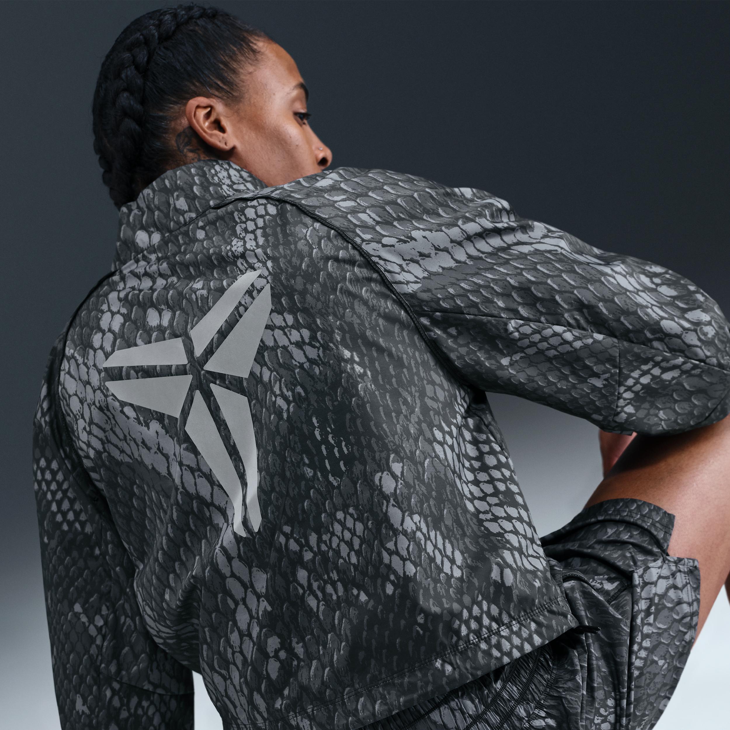 Nike Womens Kobe Lightweight Woven Jacket | IB2718-010 Product Image