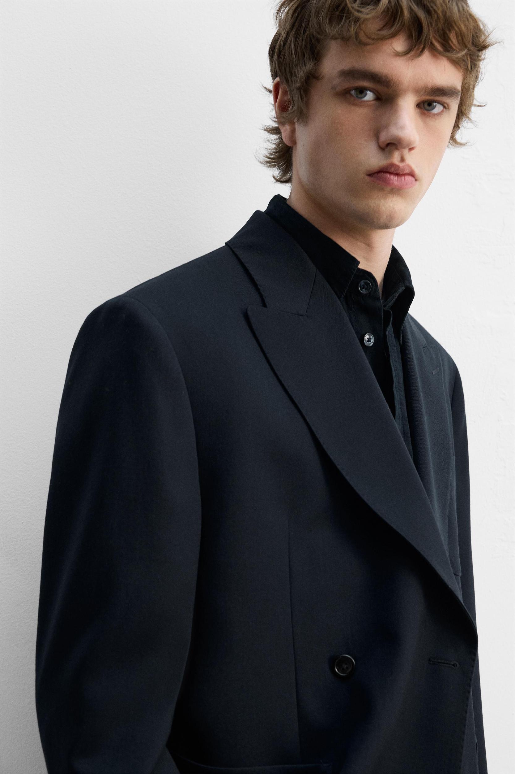 100% WOOL DOUBLE-BREASTED SUIT JACKET Product Image