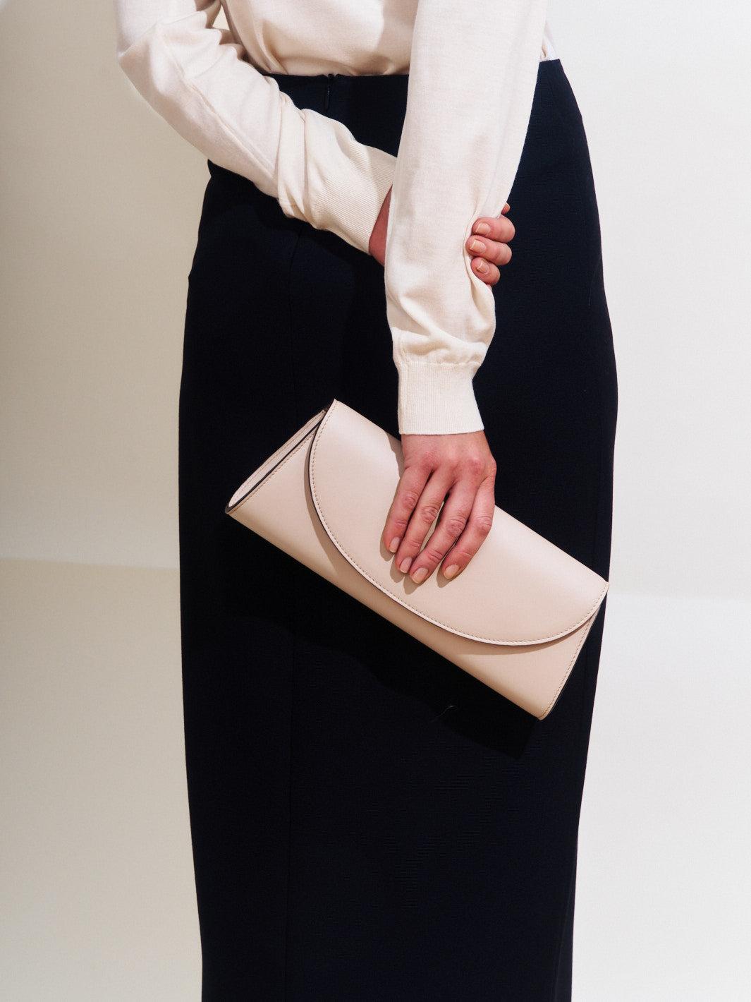 The Opera Clutch in Nappa Product Image