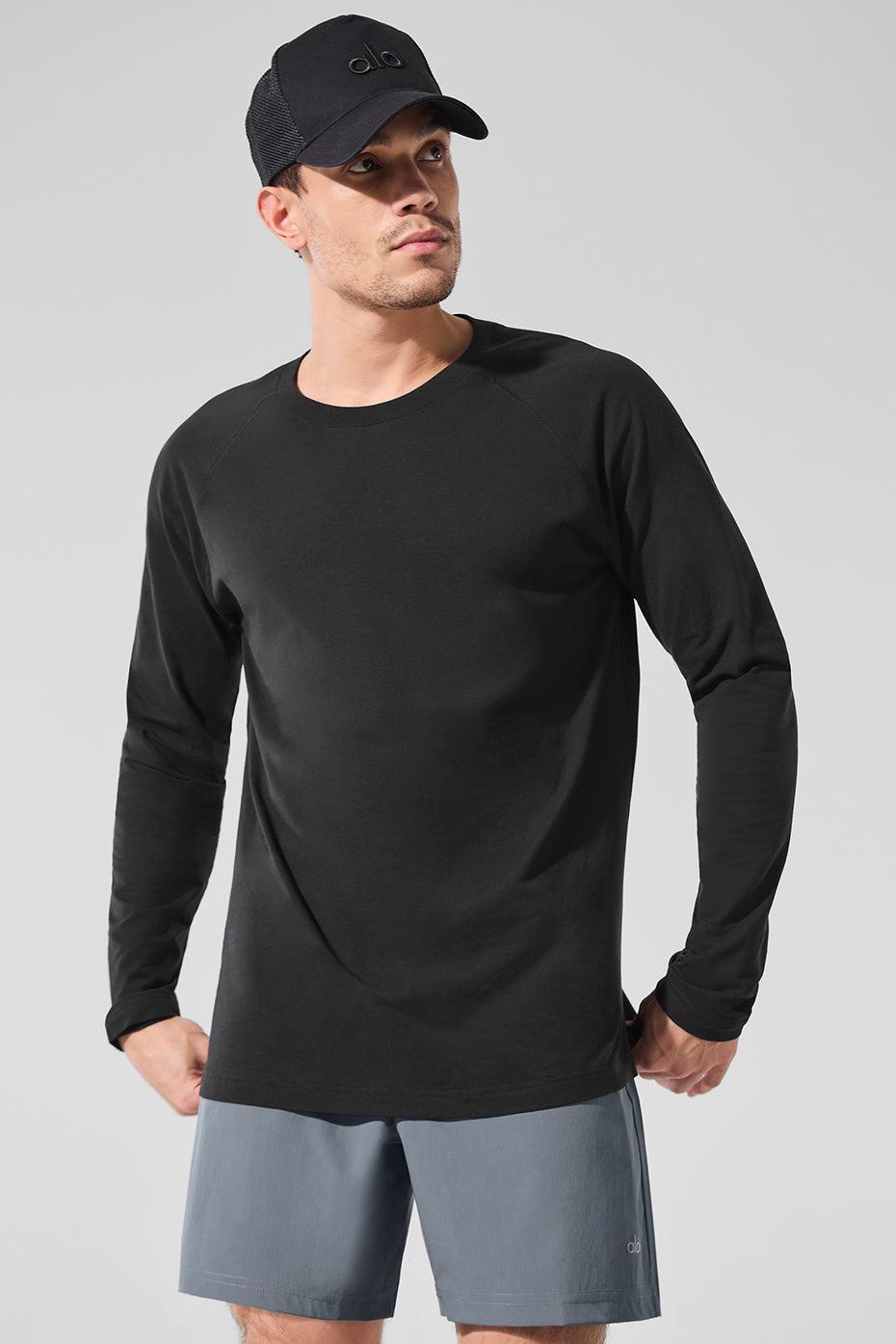 Alo Vapor Crewneck Long Sleeve - Black Product Image