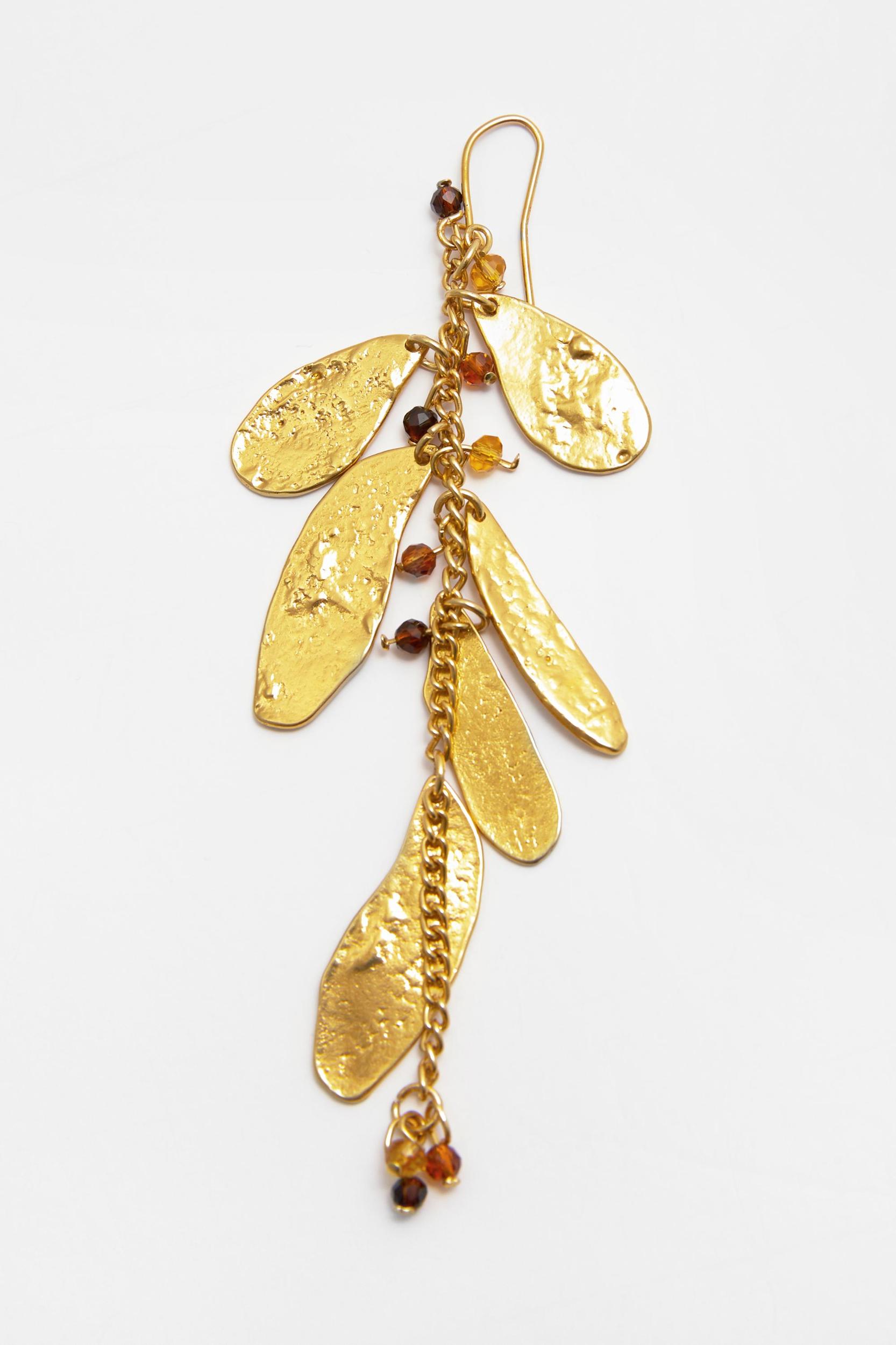 Long beaded petal earrings Product Image