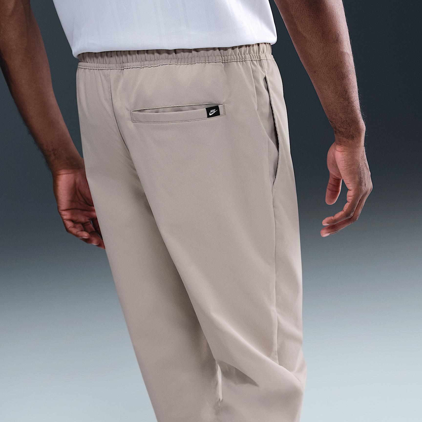 Nike Men's Club Woven Tapered Pants Product Image