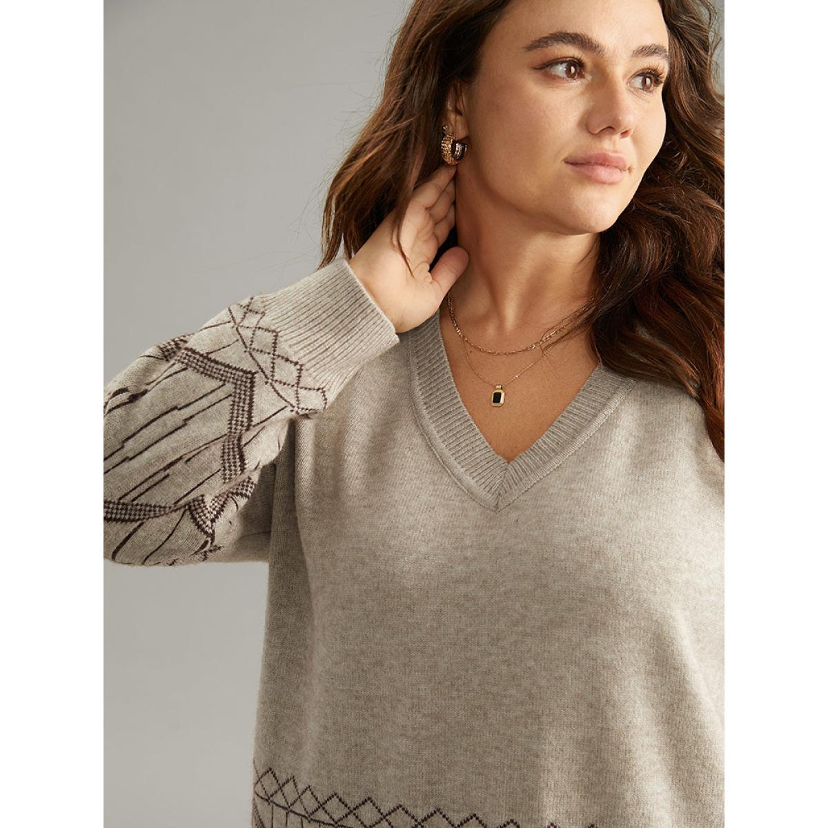 Plus Size Supersoft Essentials Geometric Graphic V Neck Pullover LightBrown Women Casual Loose Long Sleeve V-neck Dailywear Pullovers BloomChic 14-16/1X Product Image