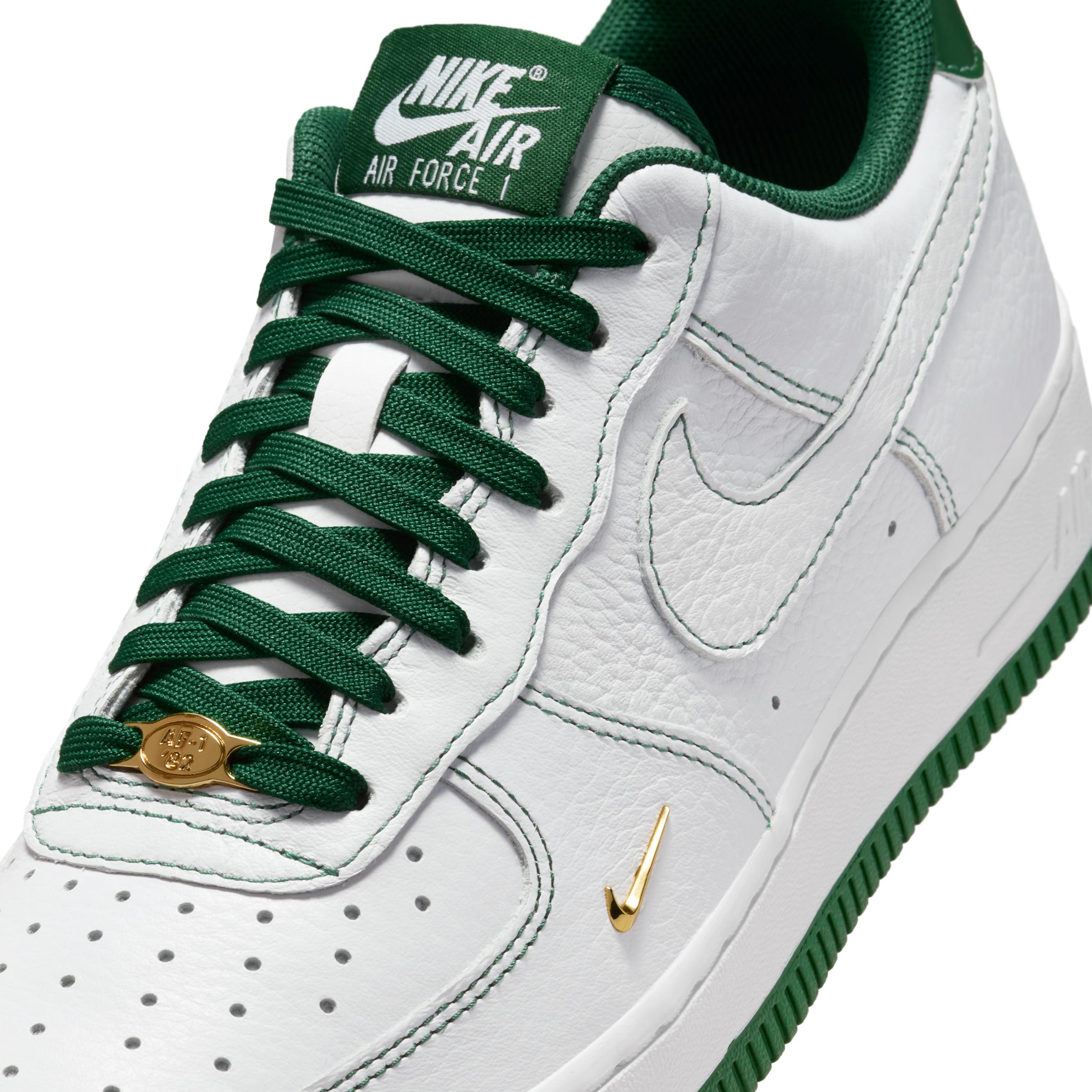 Nike Womens Air Force 1 07 Mini Jewel Shoes | IB6543-102 Product Image