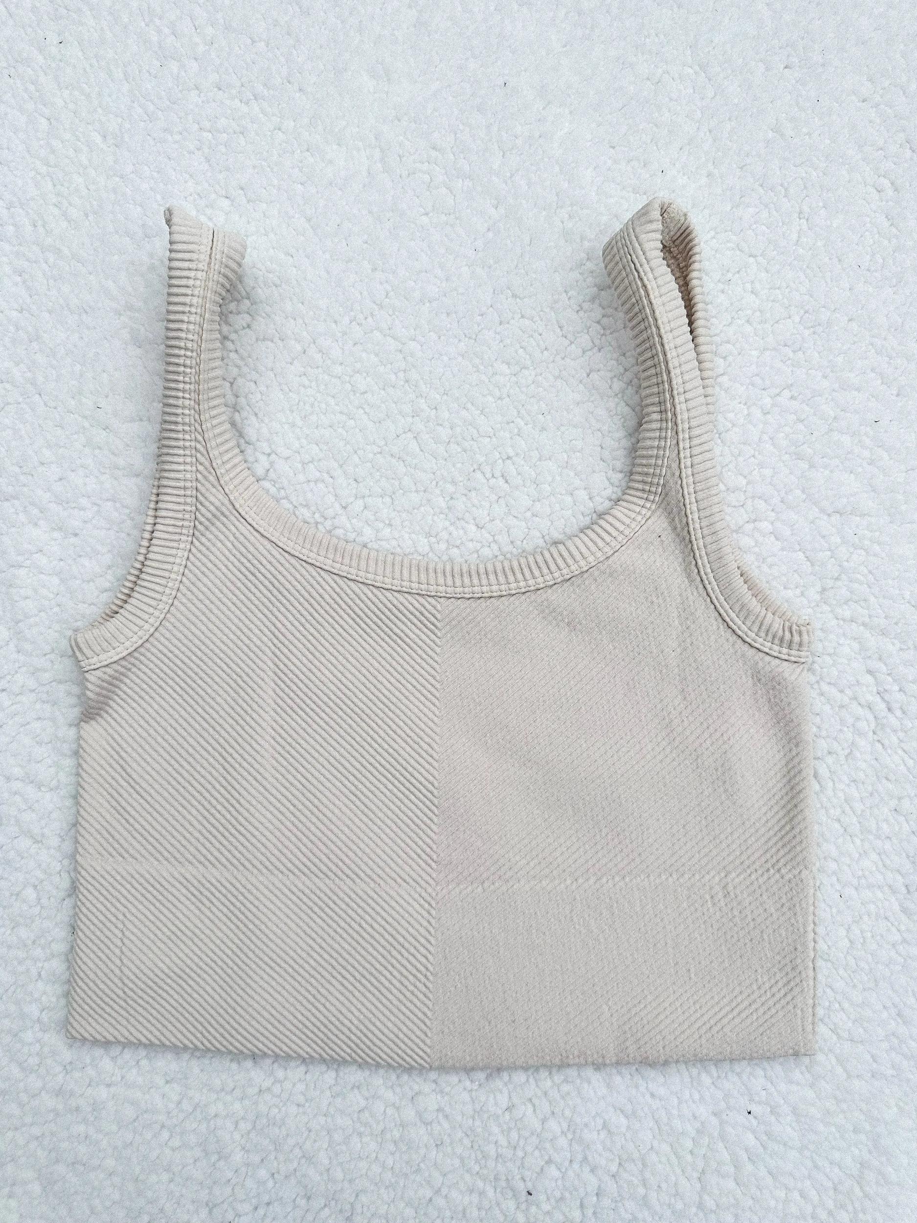 Viral Everyday Nikibiki Tanktop Product Image
