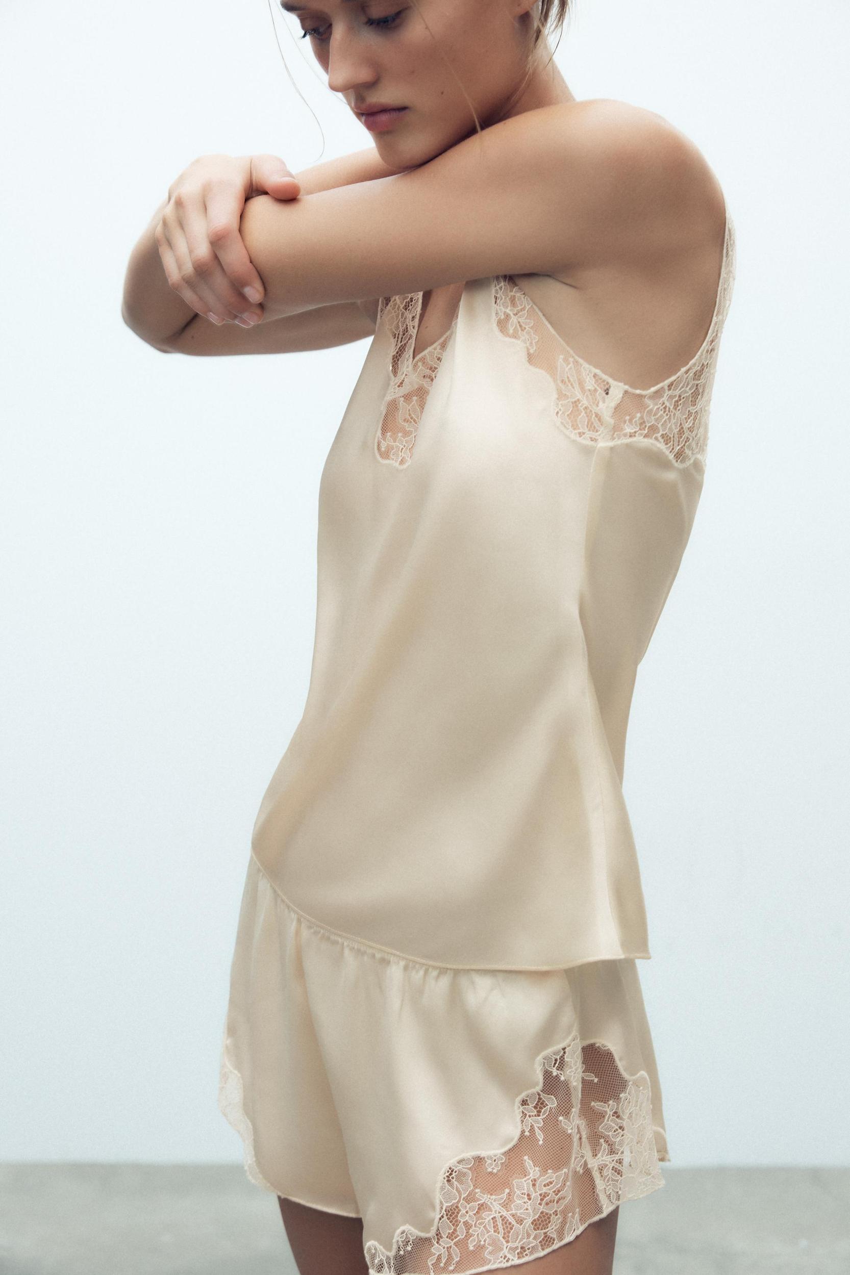 MIXED CAMISOLE Product Image