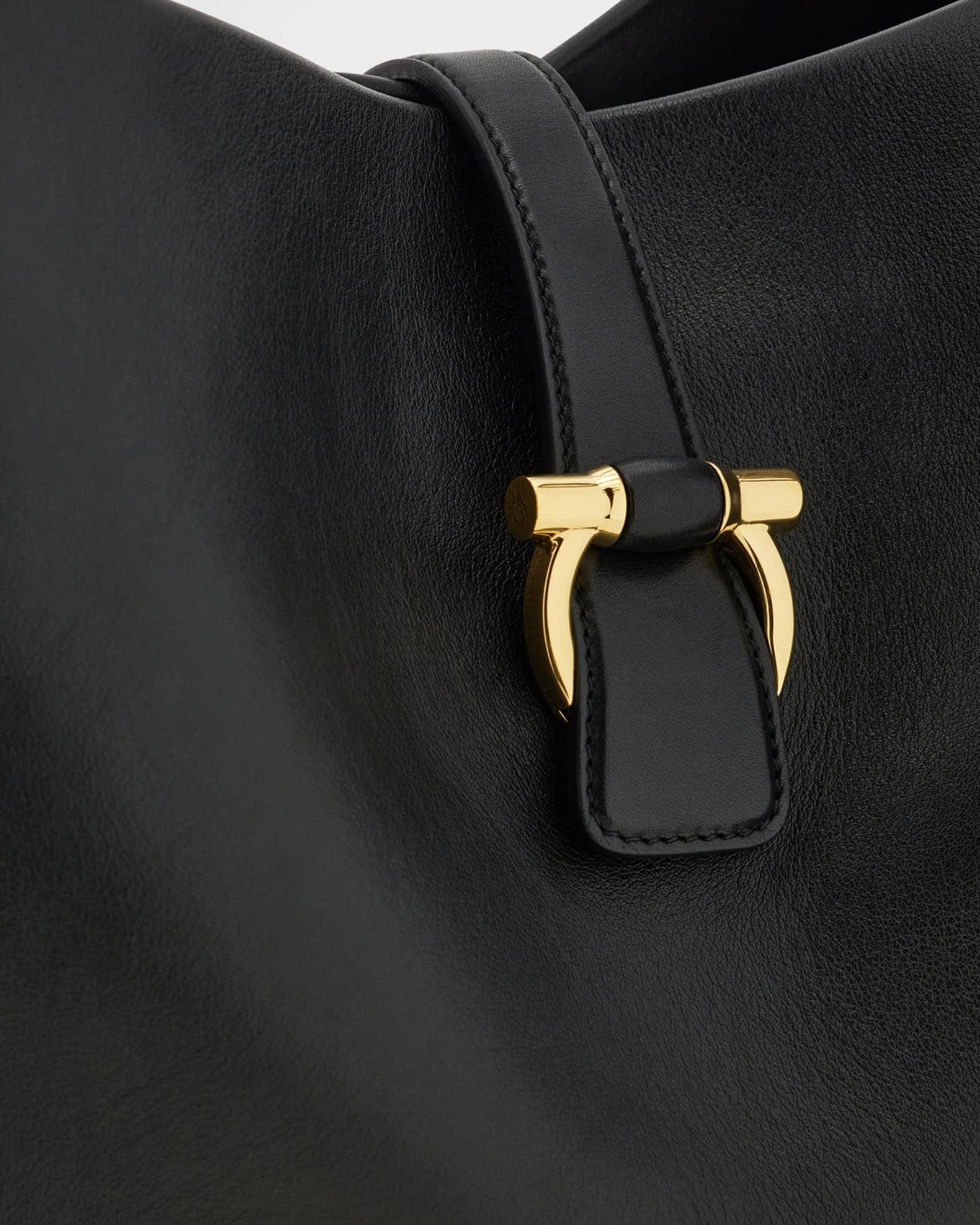 New Line Tote Bag Product Image