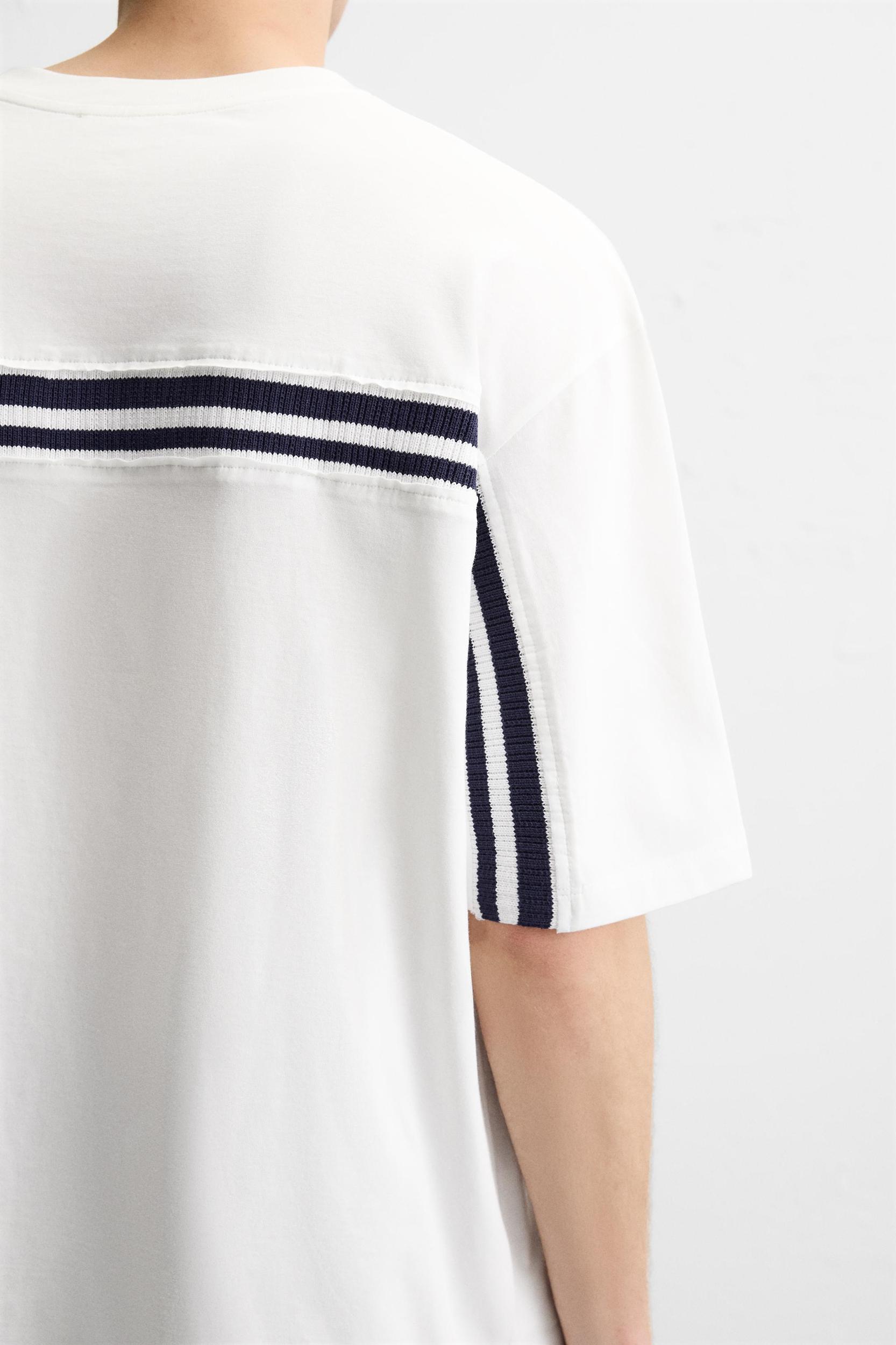 CONTRAST STRIPE T-SHIRT Product Image