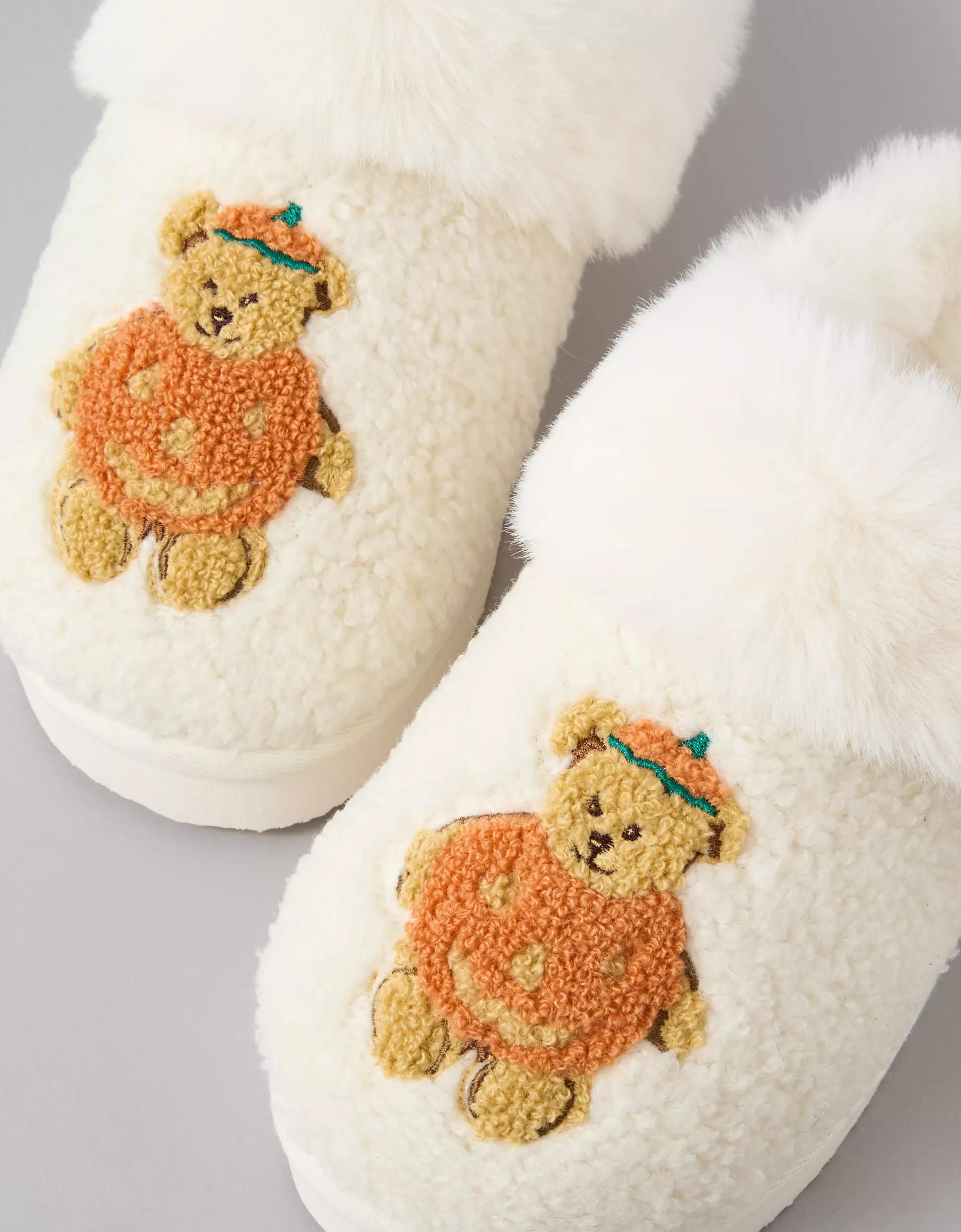 AE Pumpkin Teddy Bear Scuff Slipper Product Image