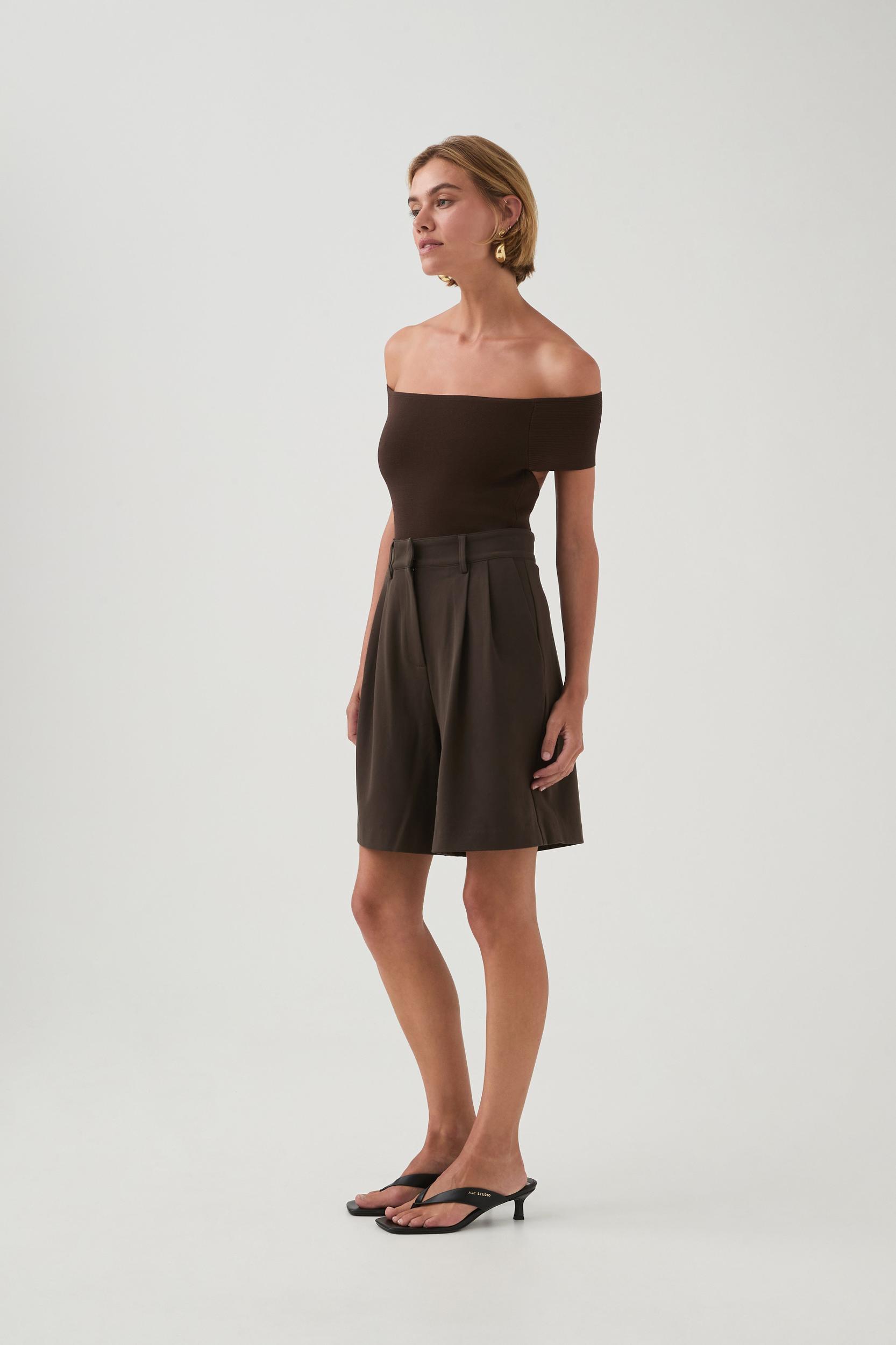 Remi Tailored Short Product Image