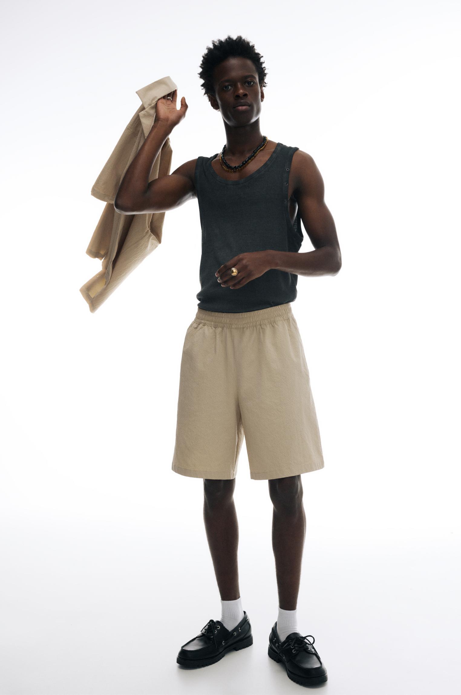 Seersucker Bermuda short sweatpants Product Image